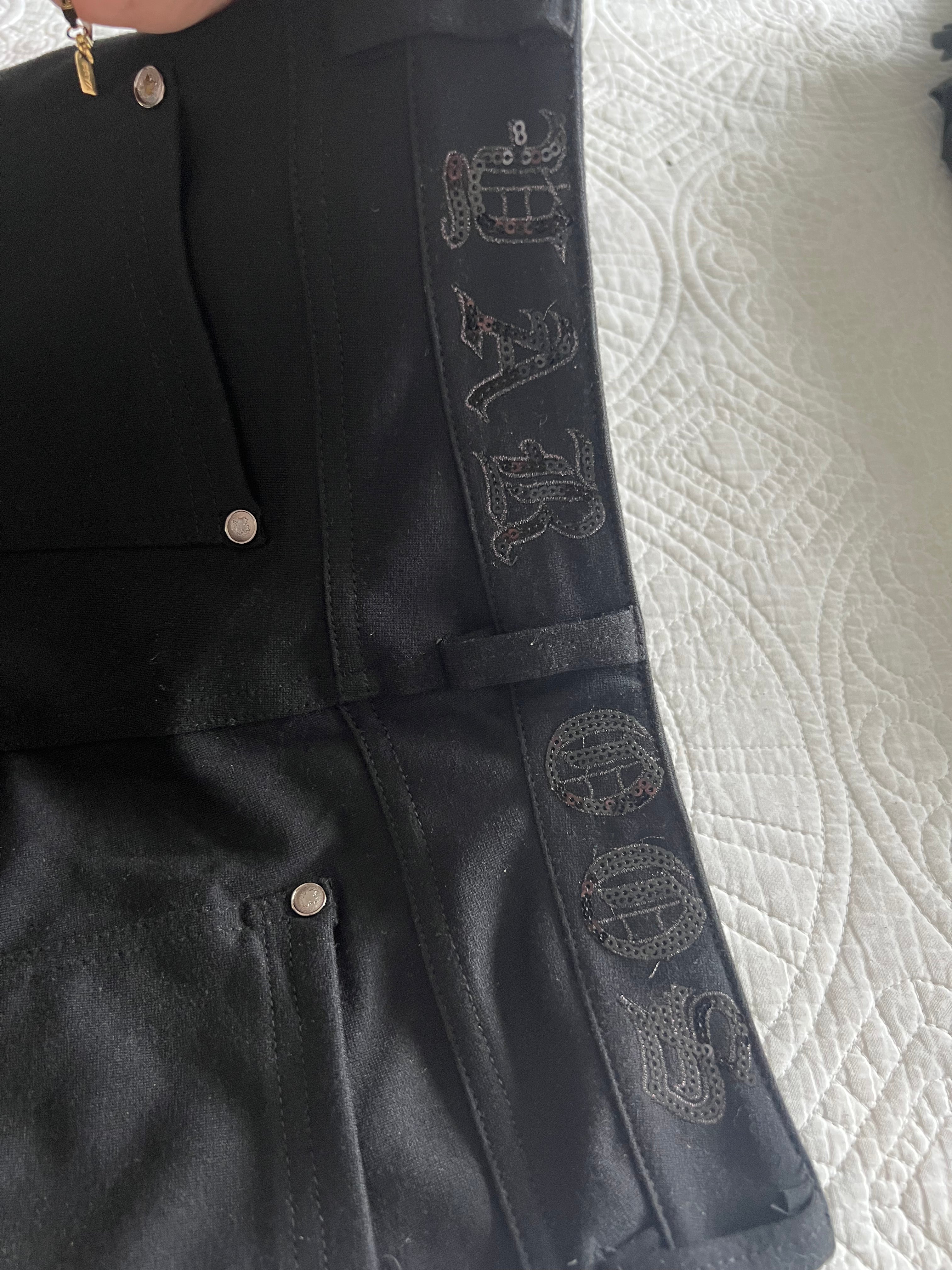 Black skinny trousers