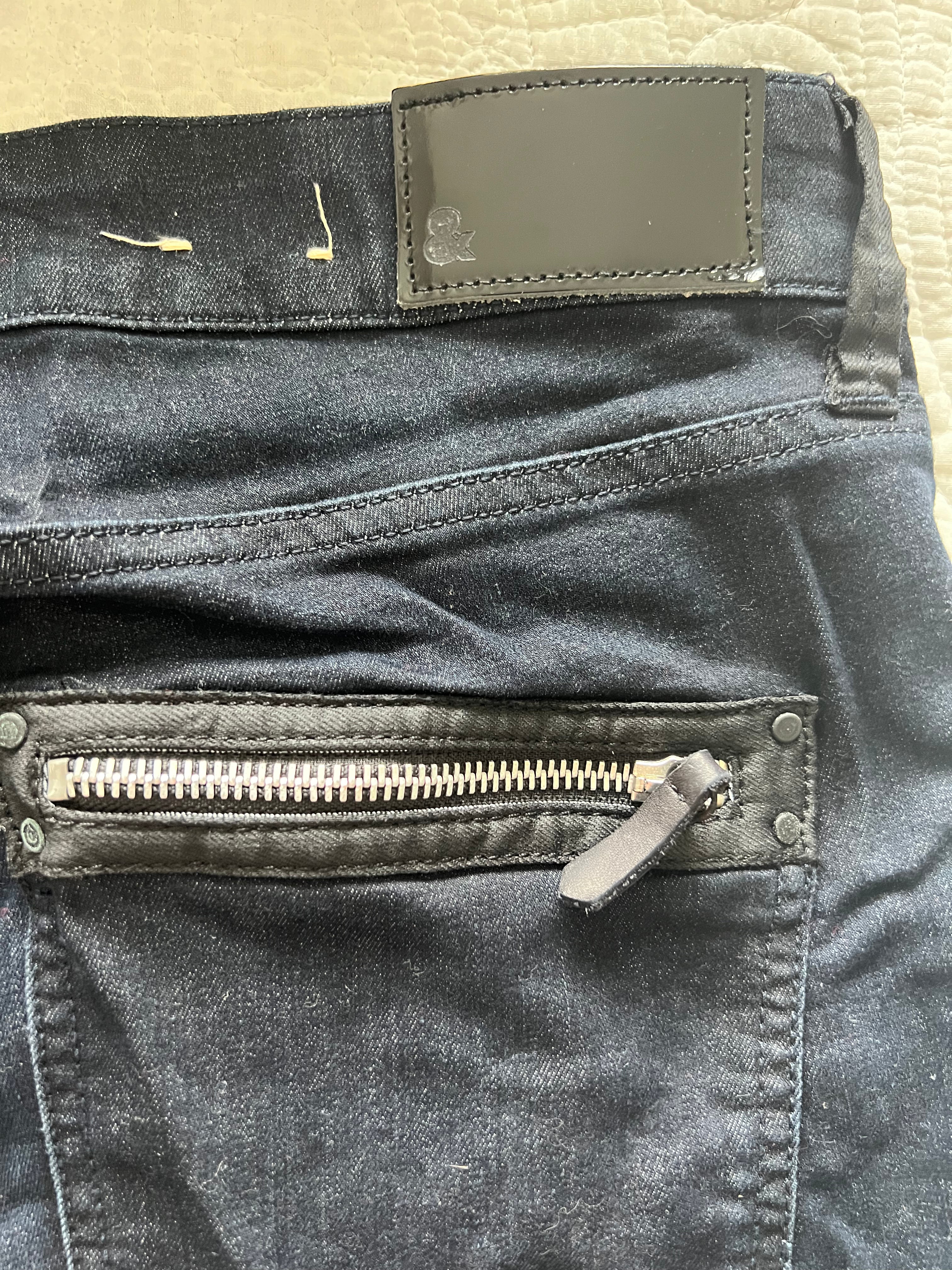 Skinny jeans