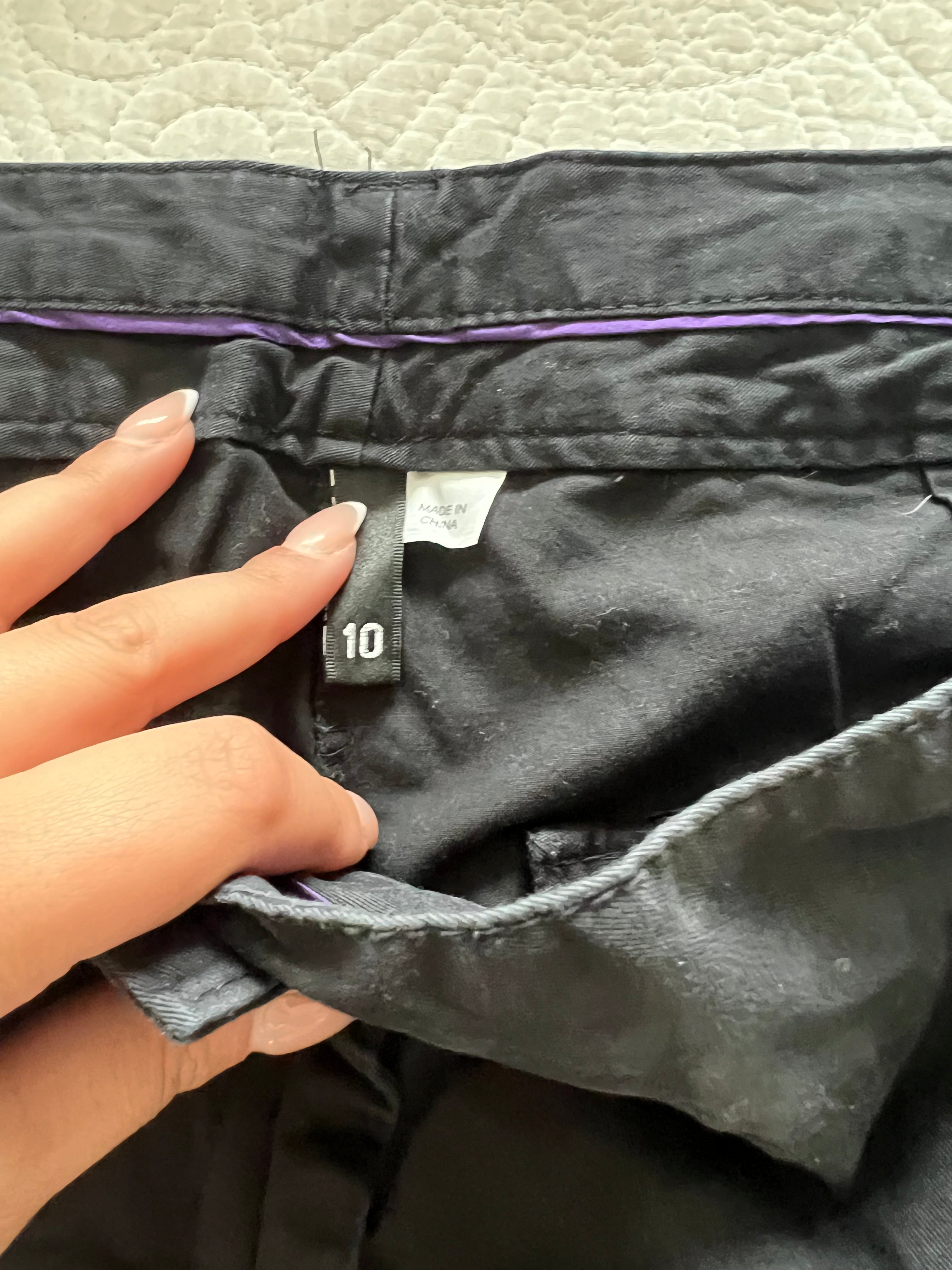 Black trousers