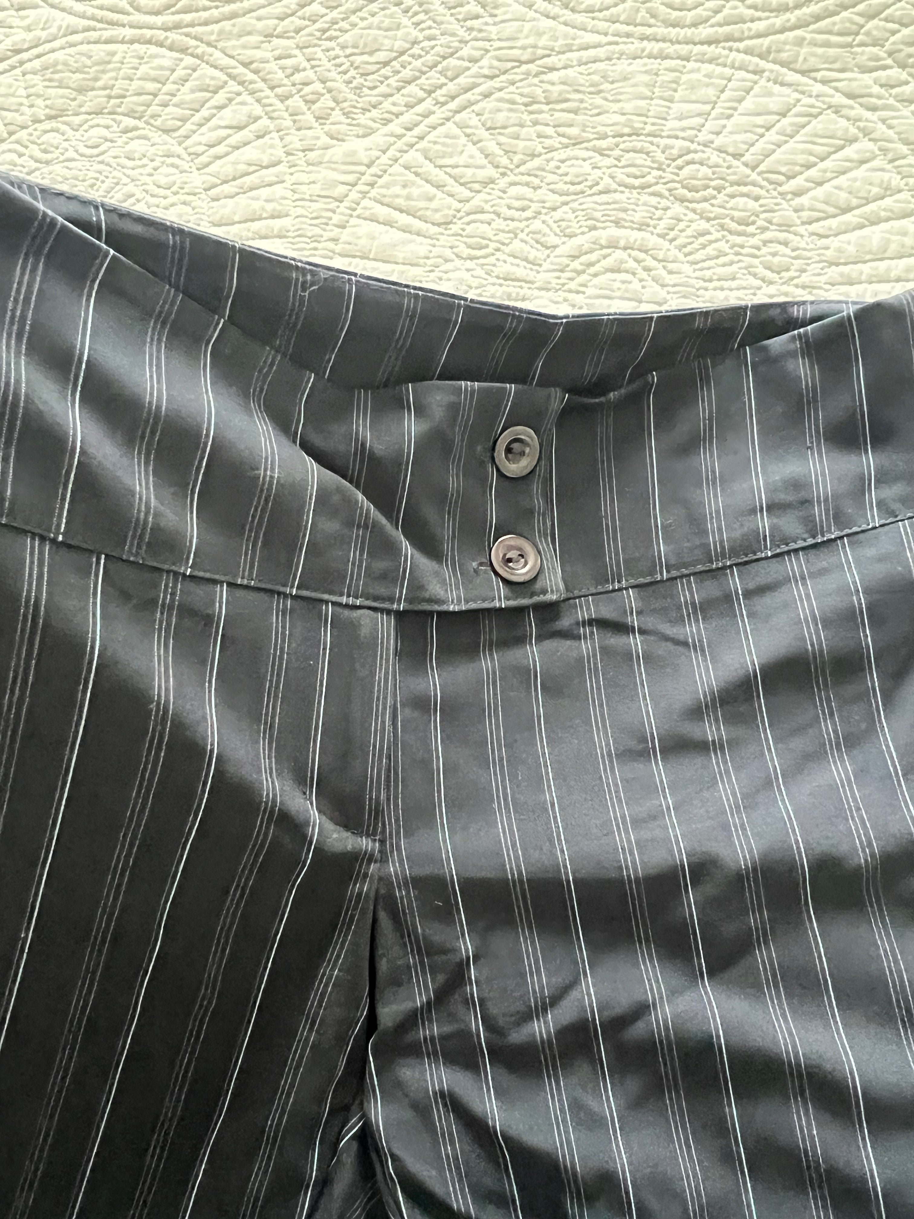 Black stripped trousers