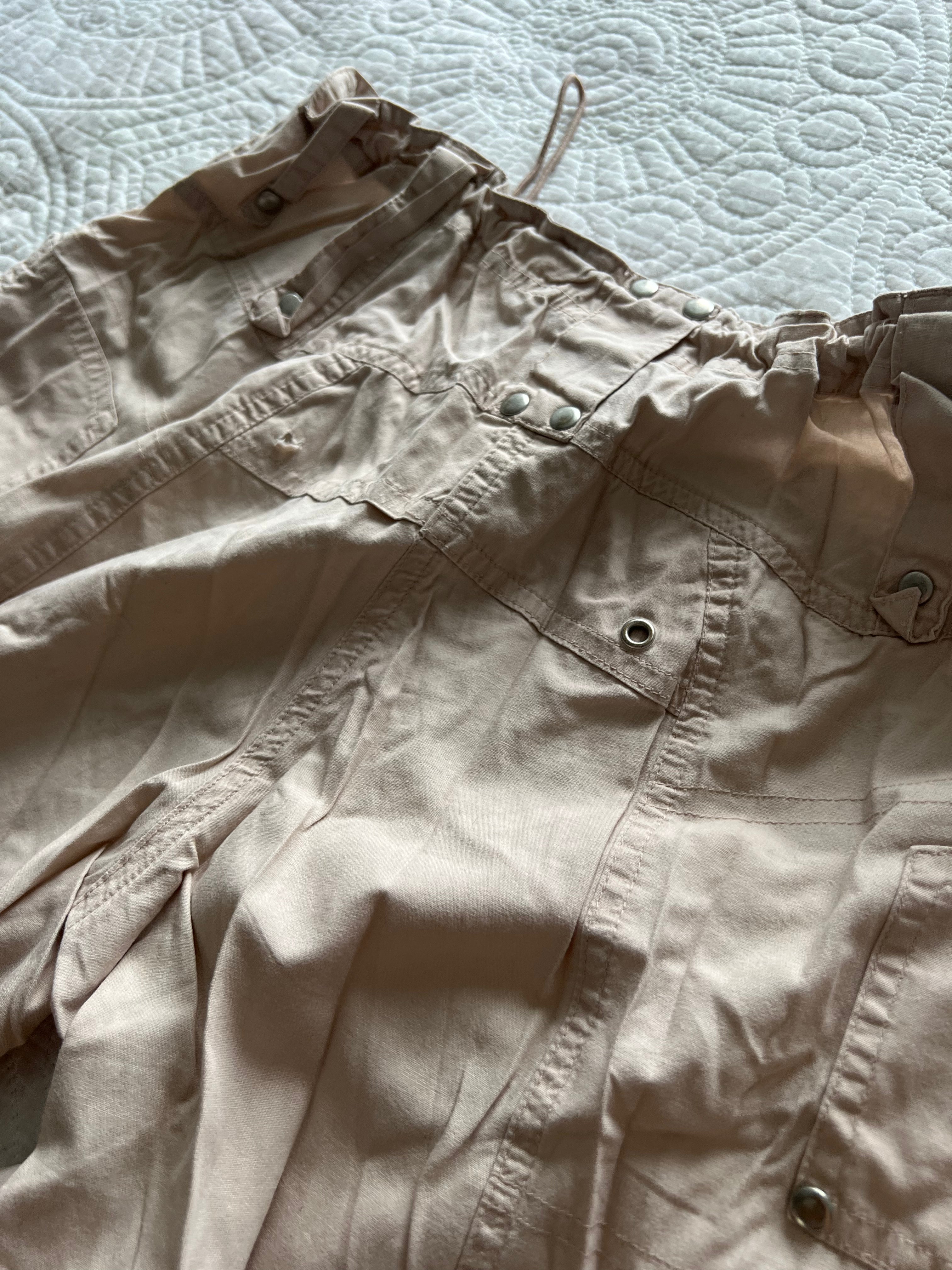 Nude trousers