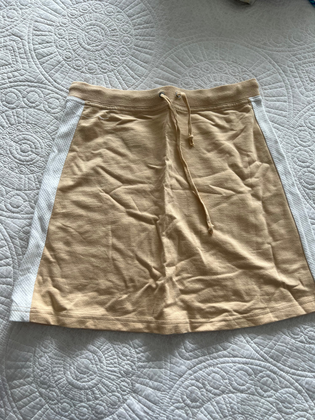 Yellow skirt