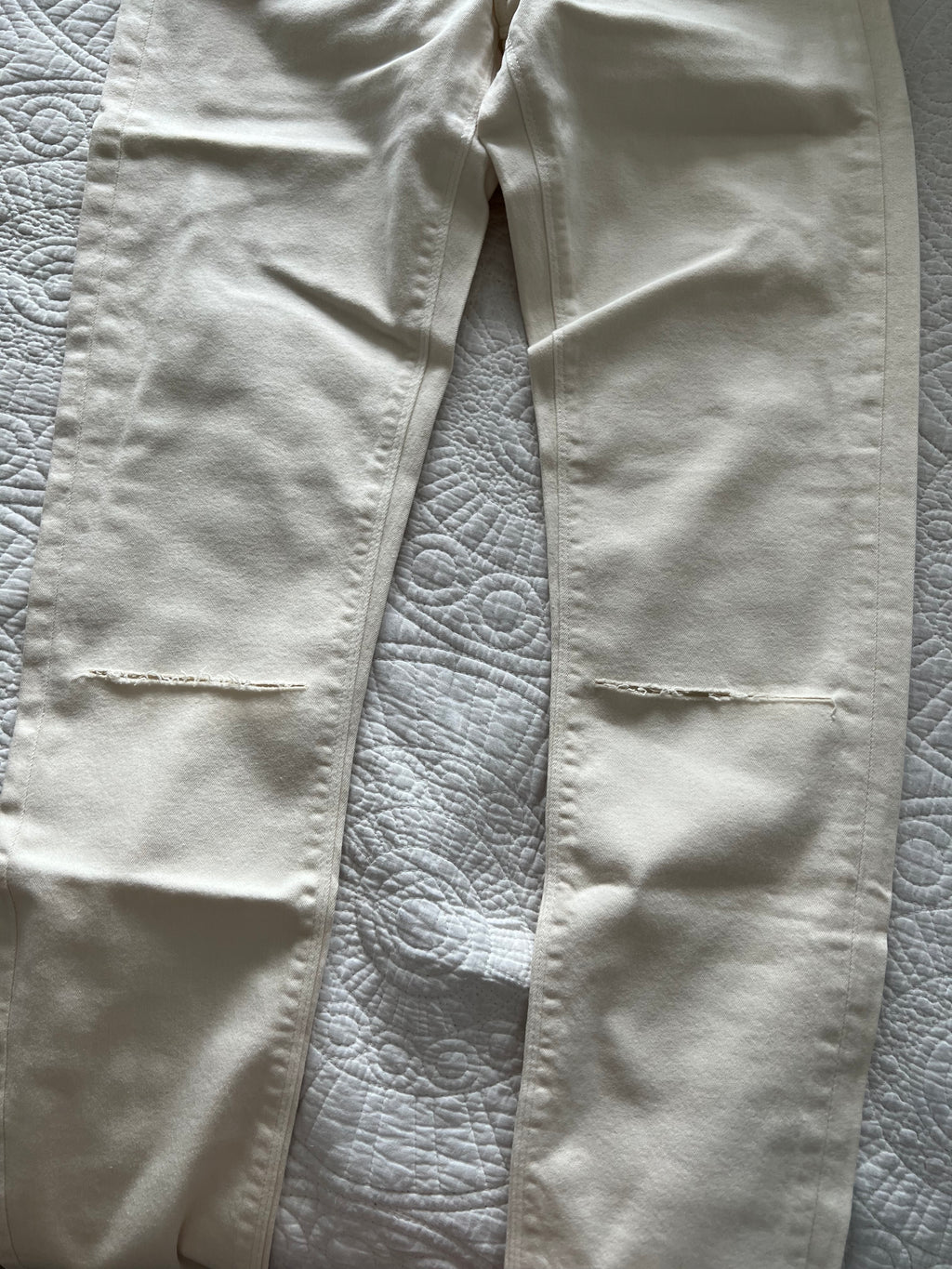 White high waisted jeans