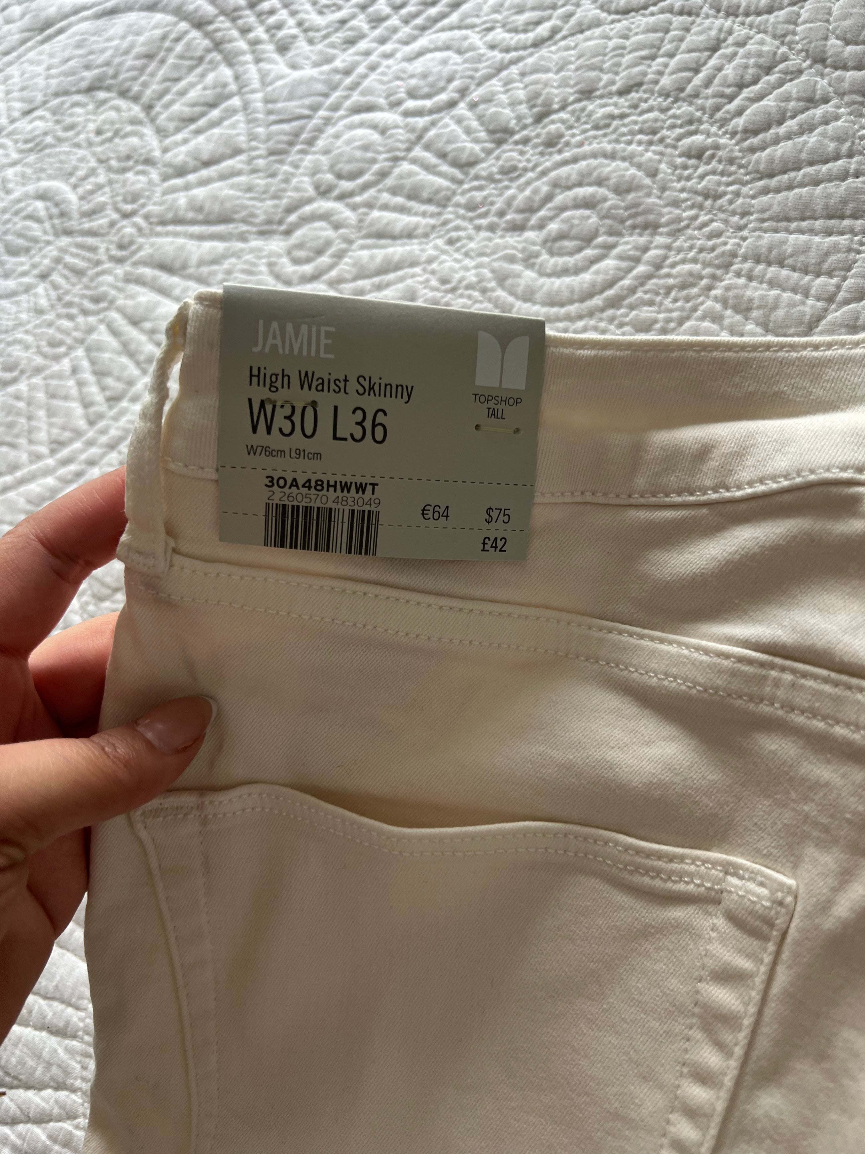 White high waisted jeans