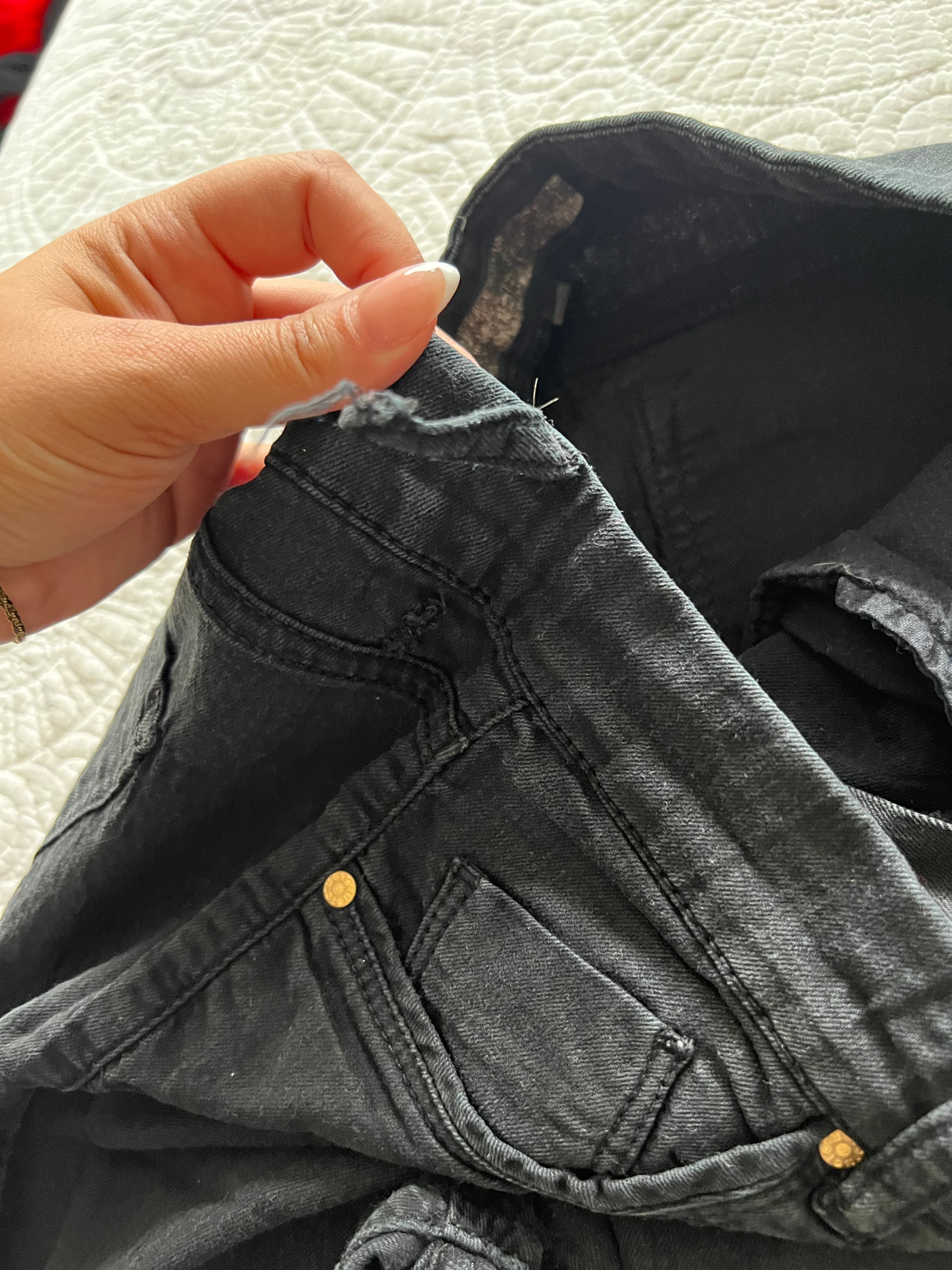Black skinny jeans