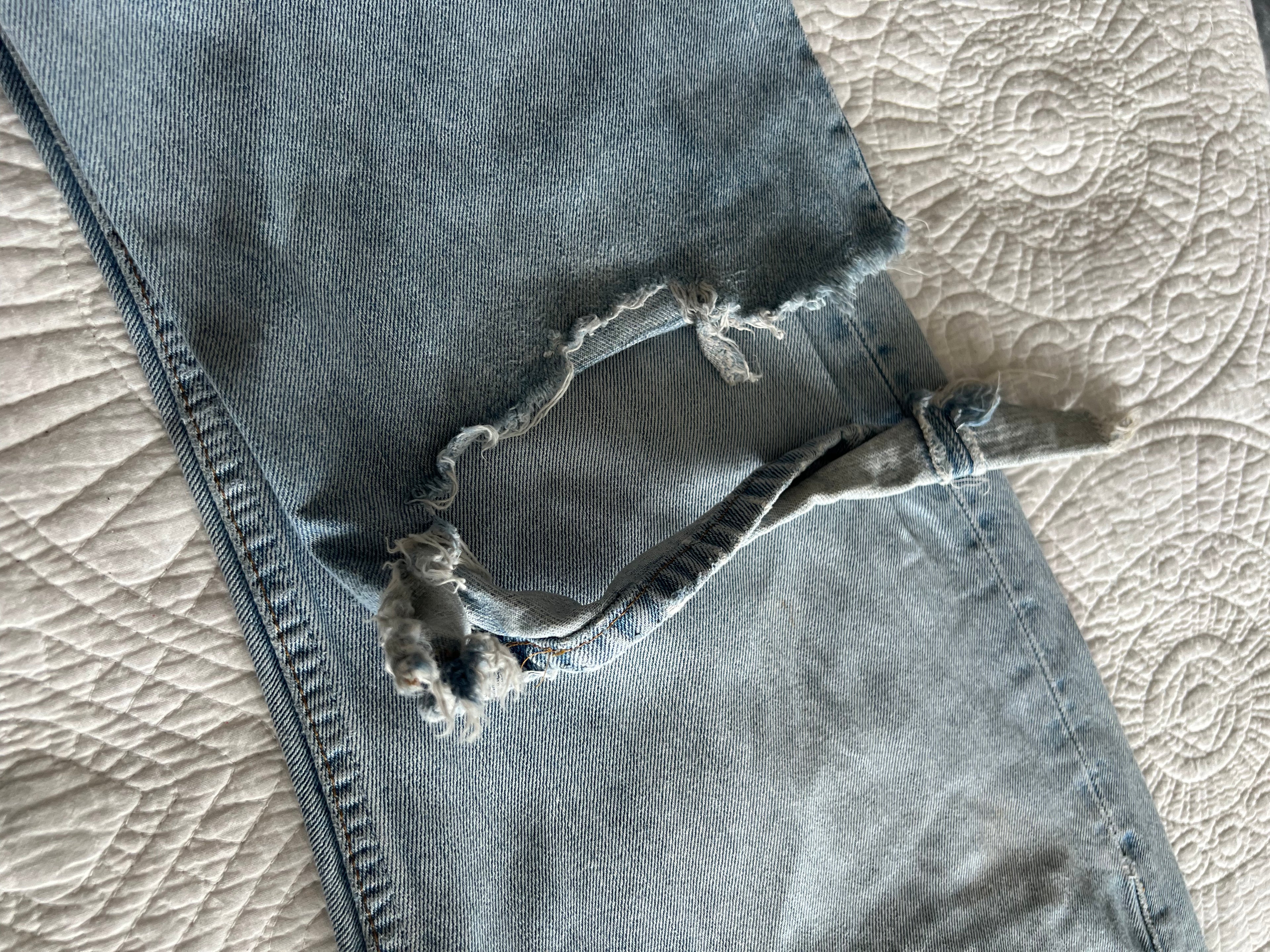 Levi's light blue jeans / Tall