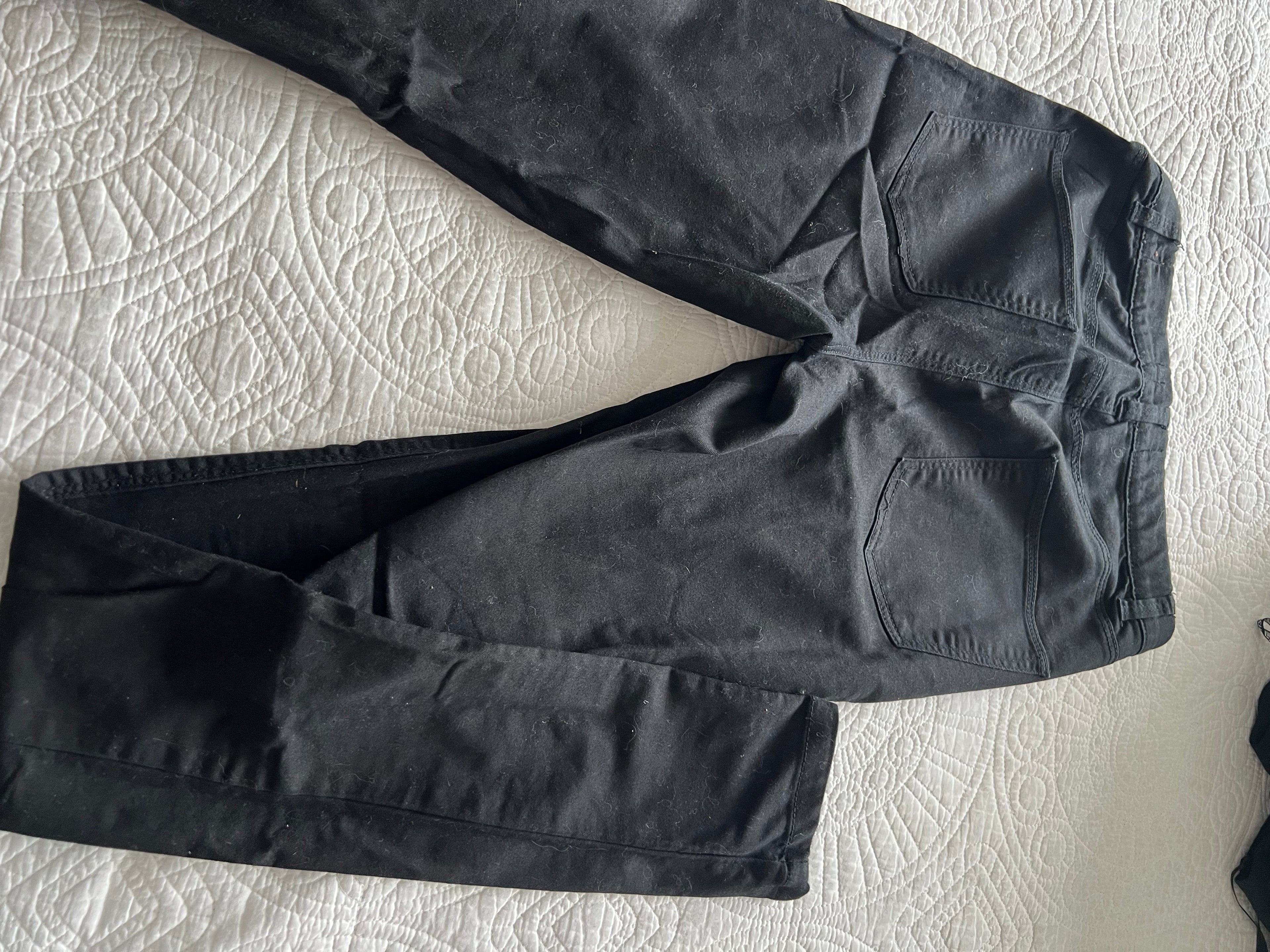 Black skinny jeans / Tall