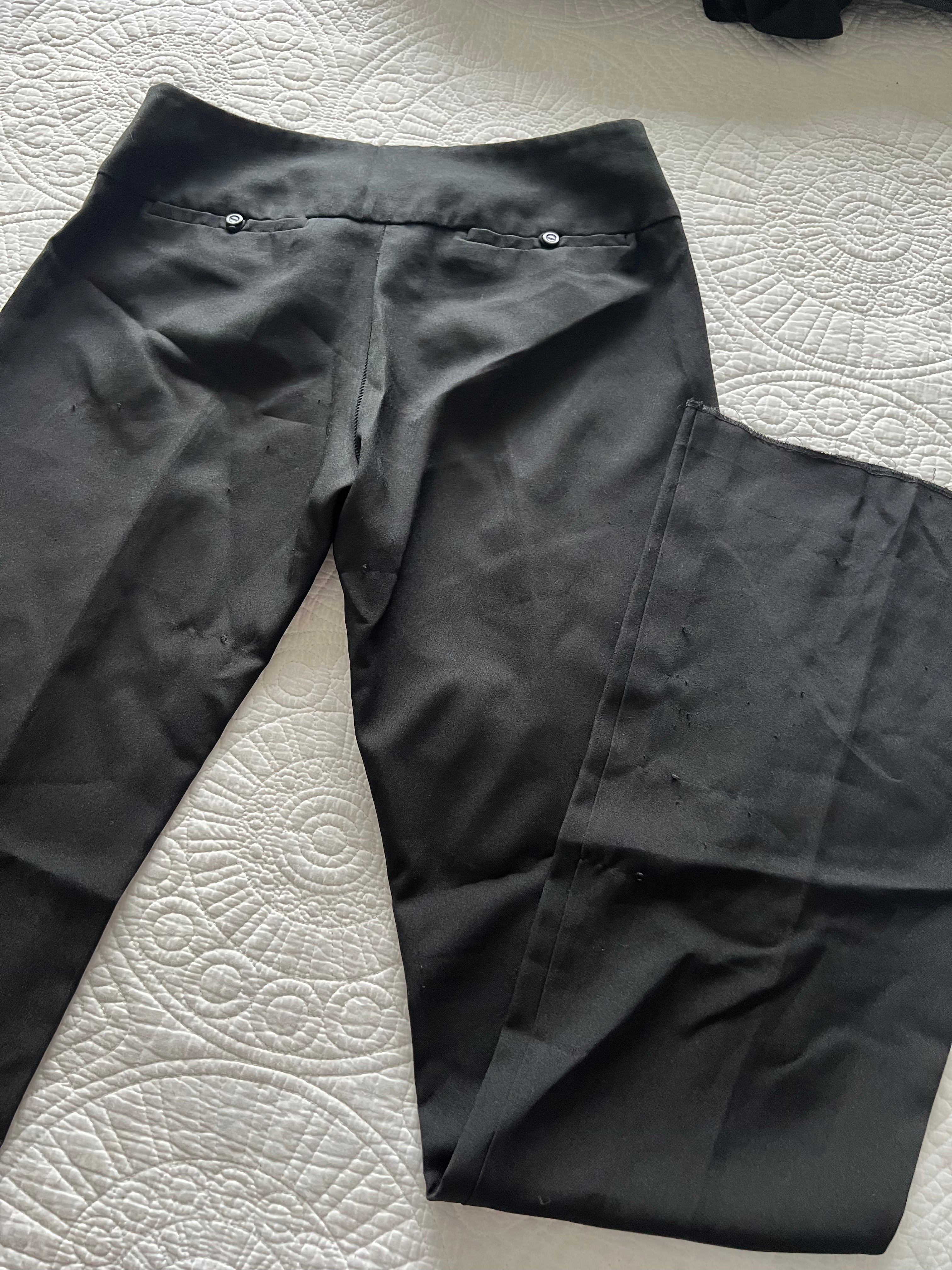 Black trousers