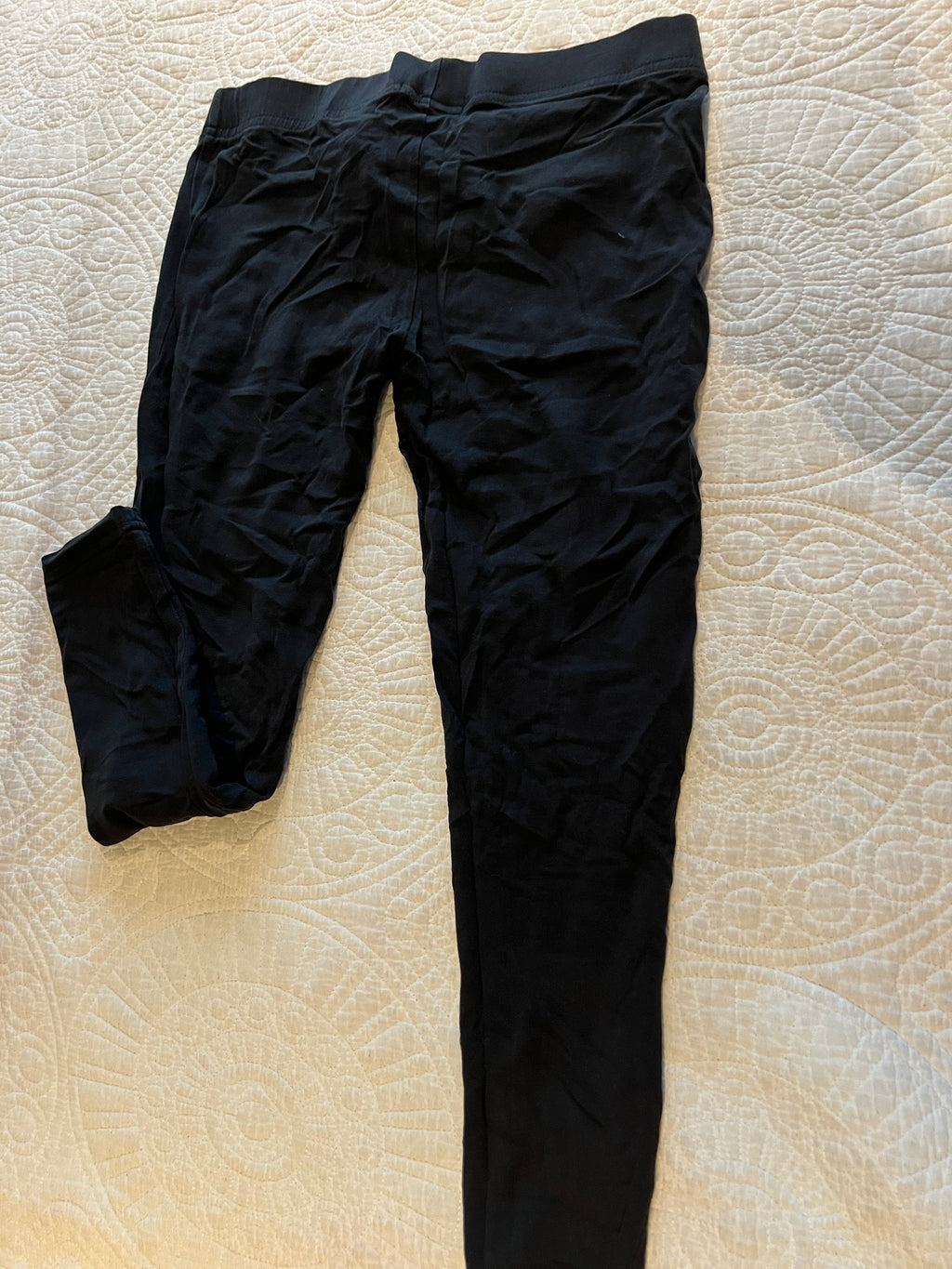 Black leggings