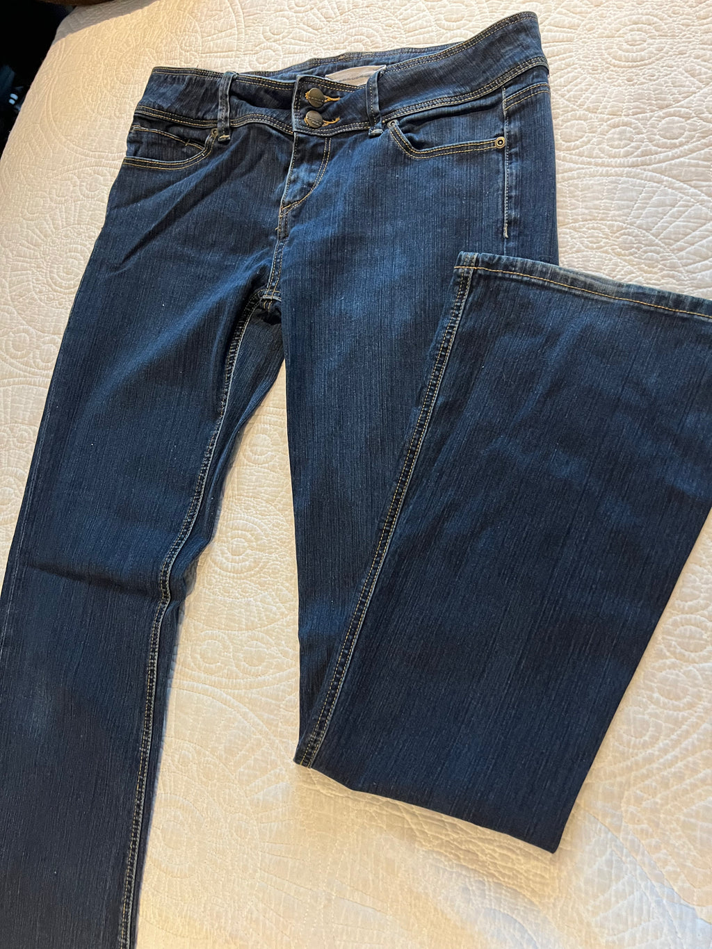 Low waisted jeans
