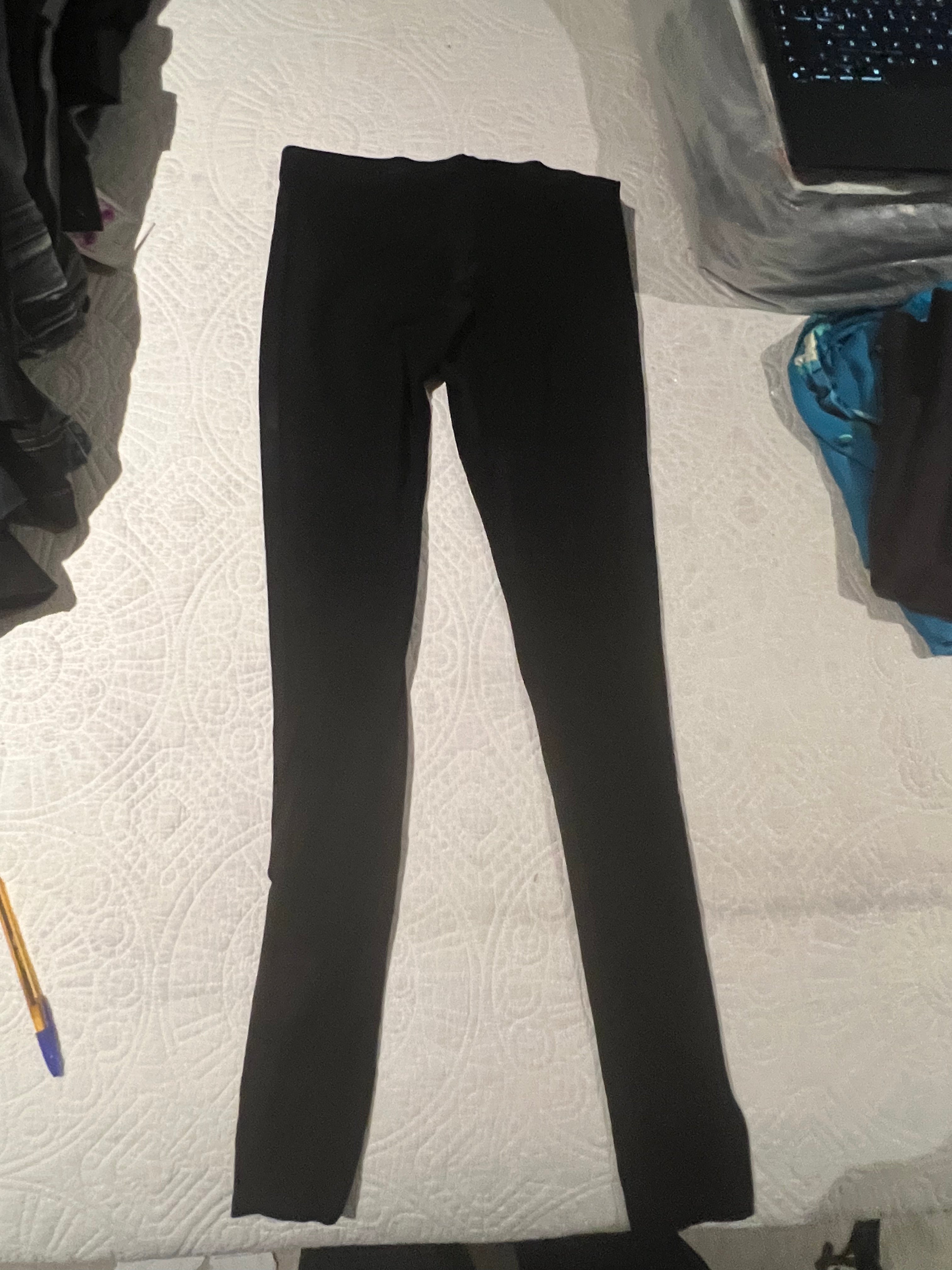 Black skinny jeans