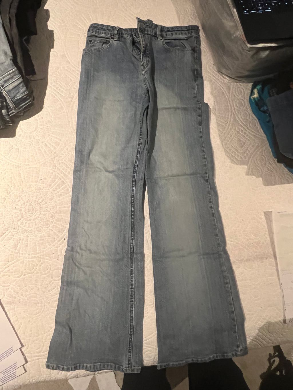 Light straight leg jeans