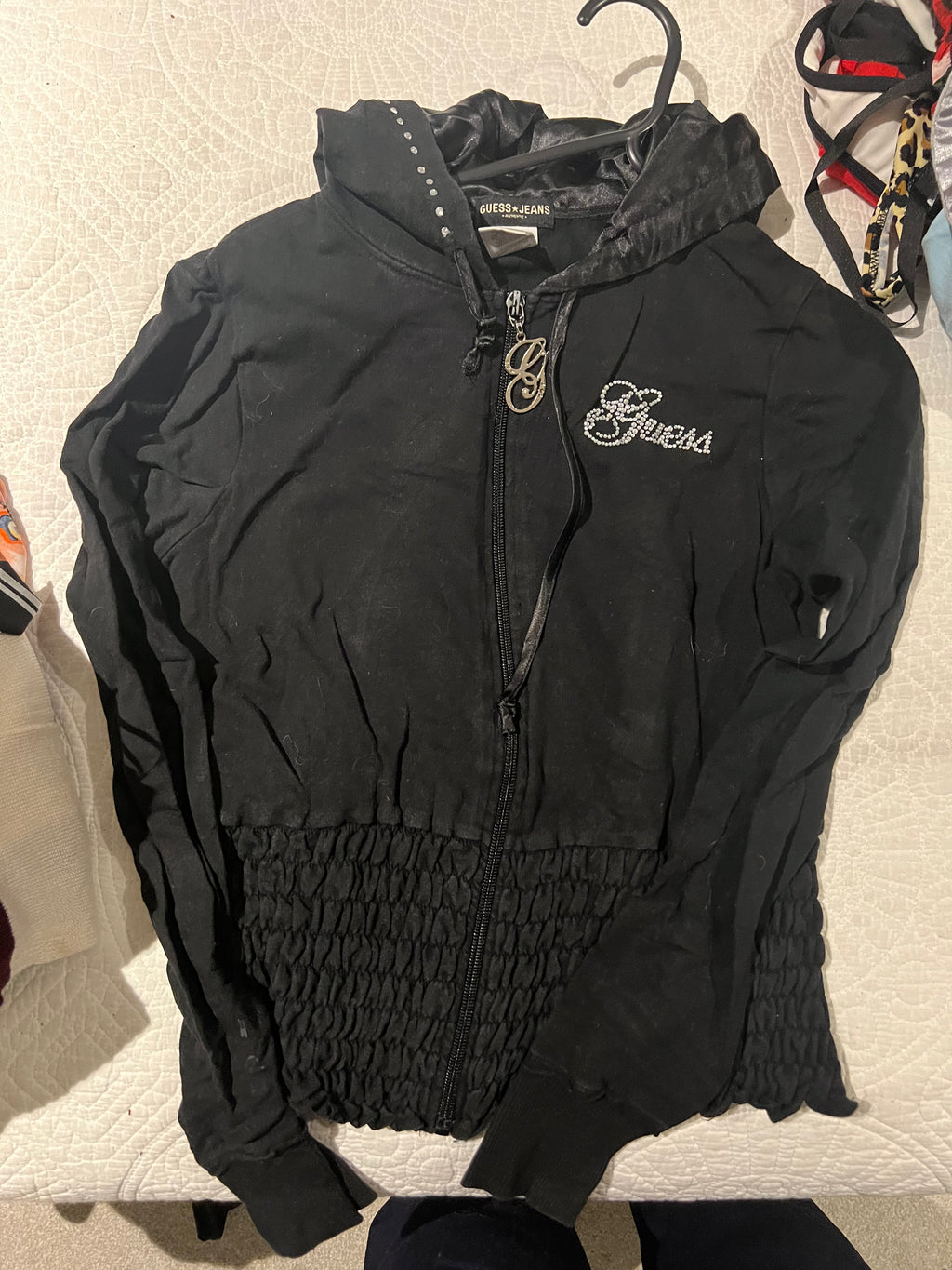 Black Guess zip up jacket
