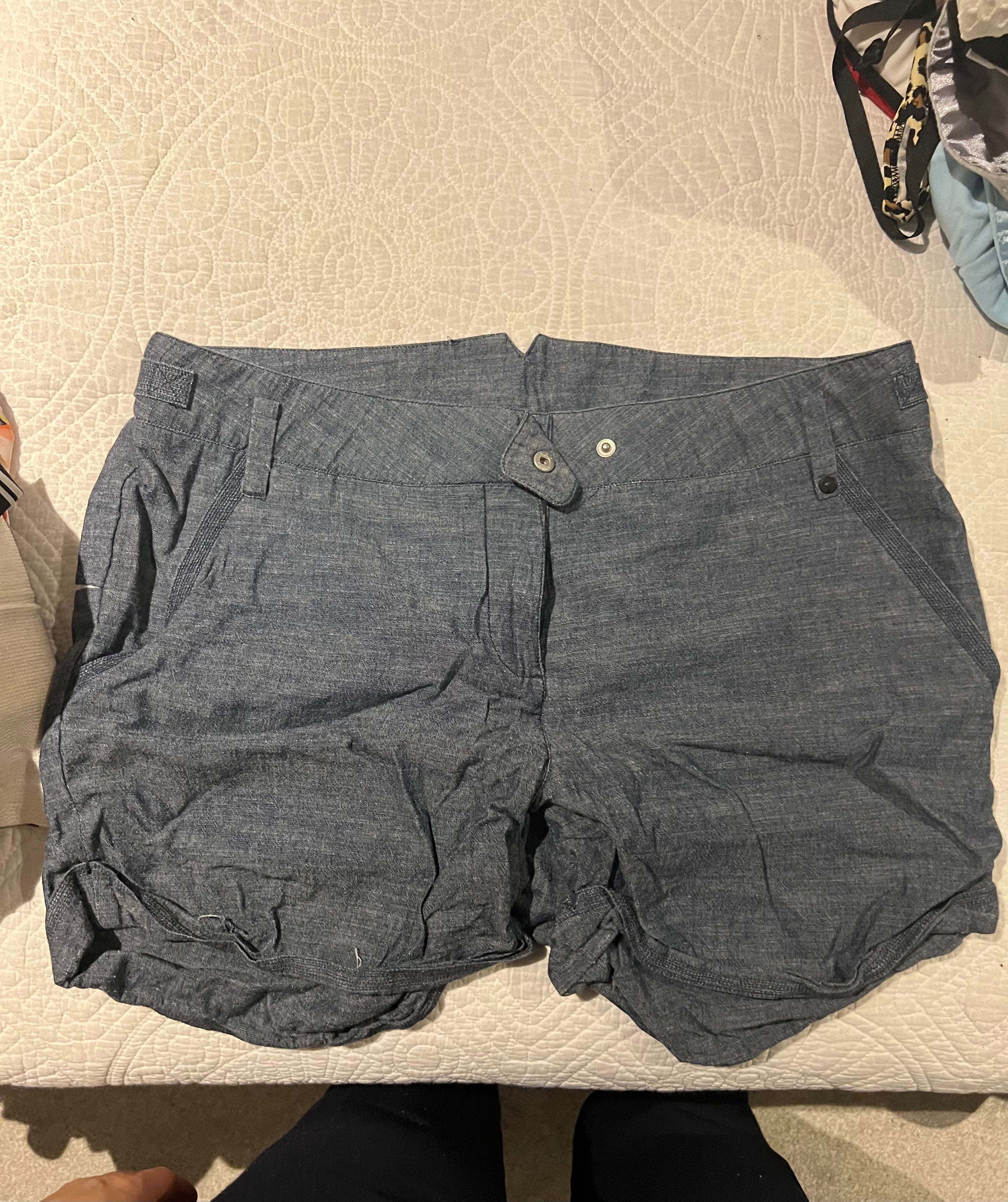 G star grey shorts