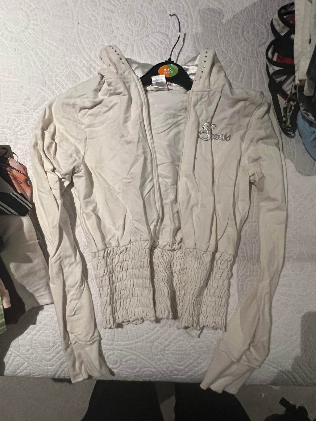 Cream Guess zip up jacket