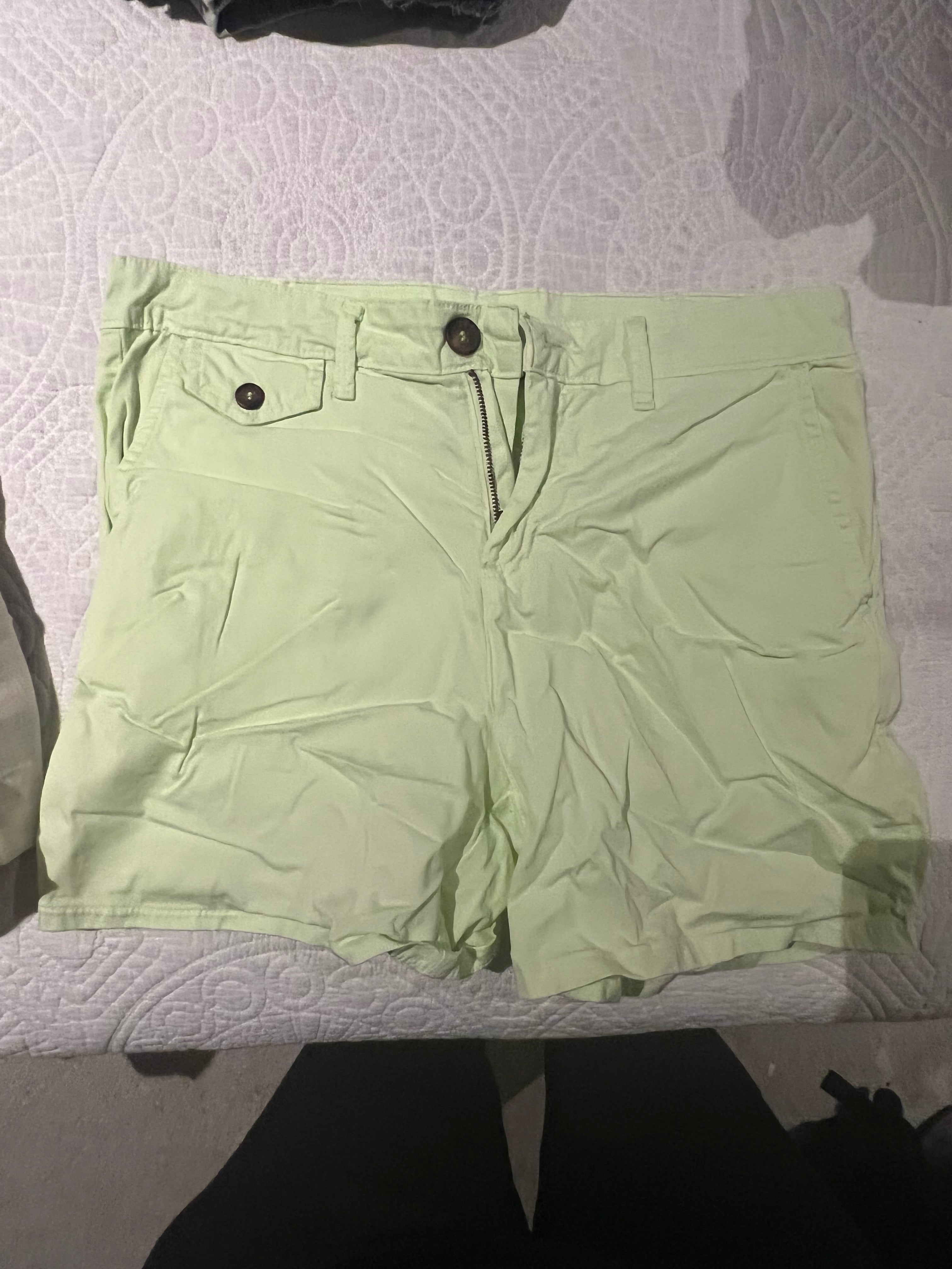 High waisted green shorts