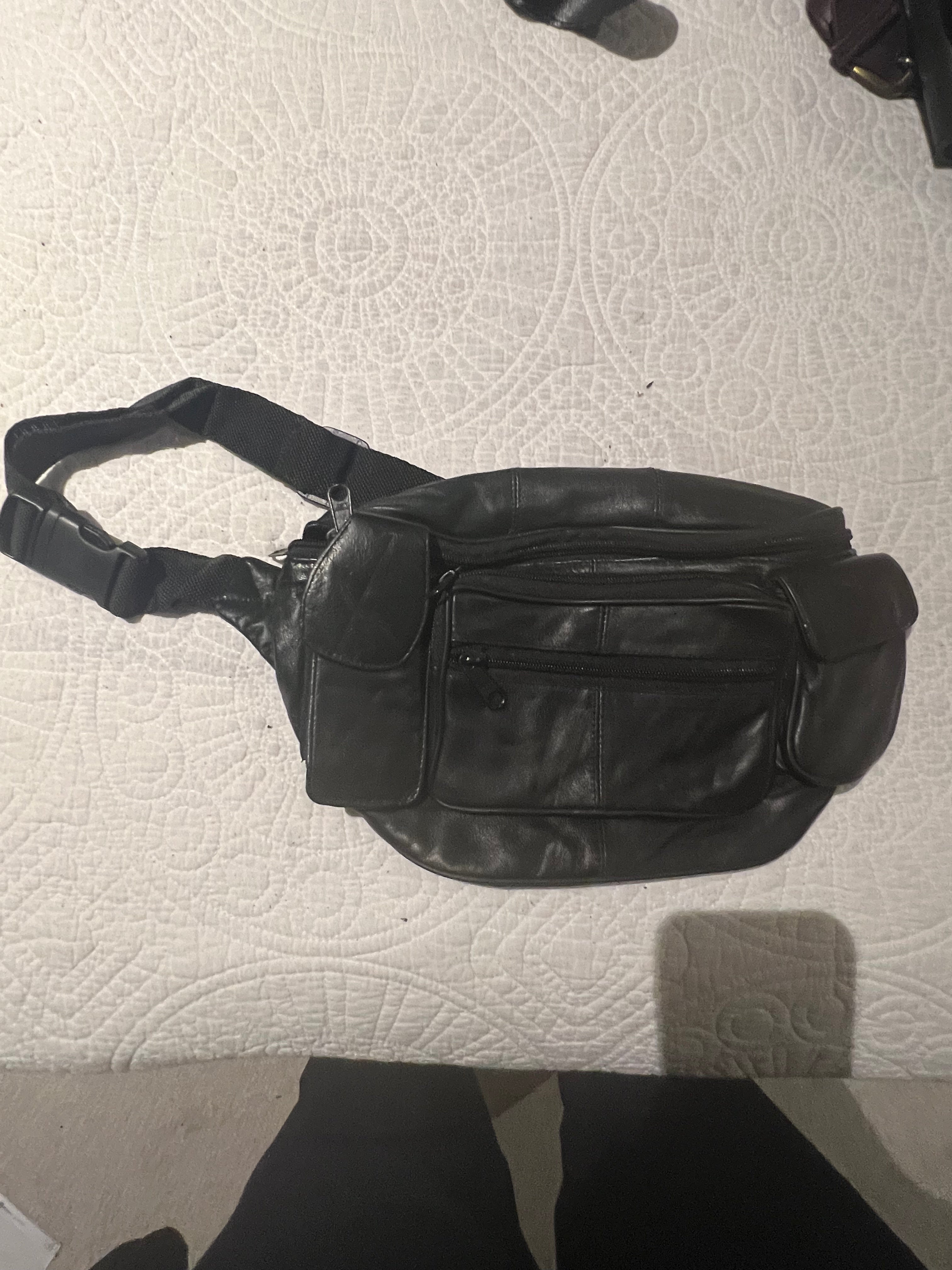 Black belt bag