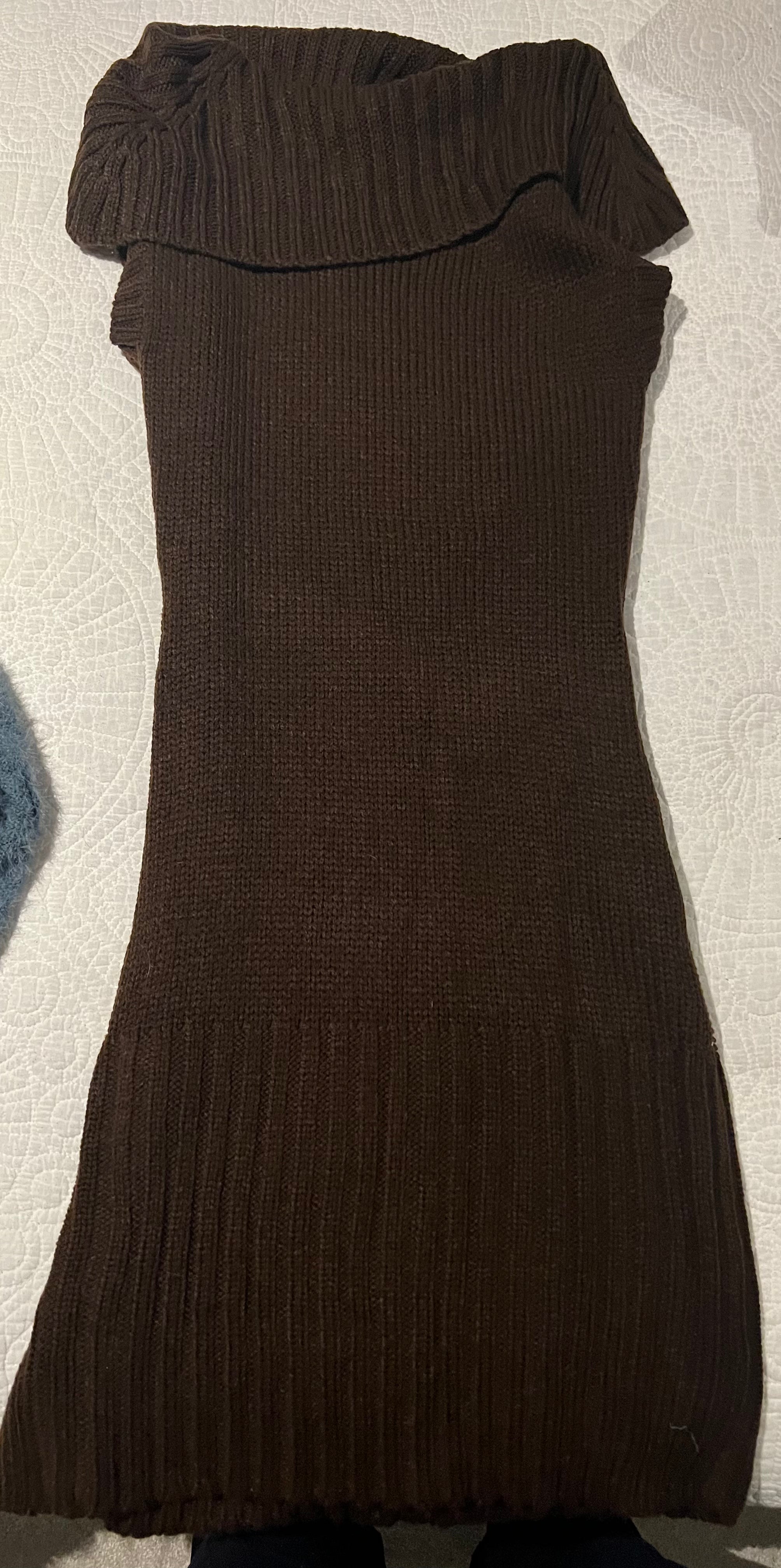 Brown knitted dress