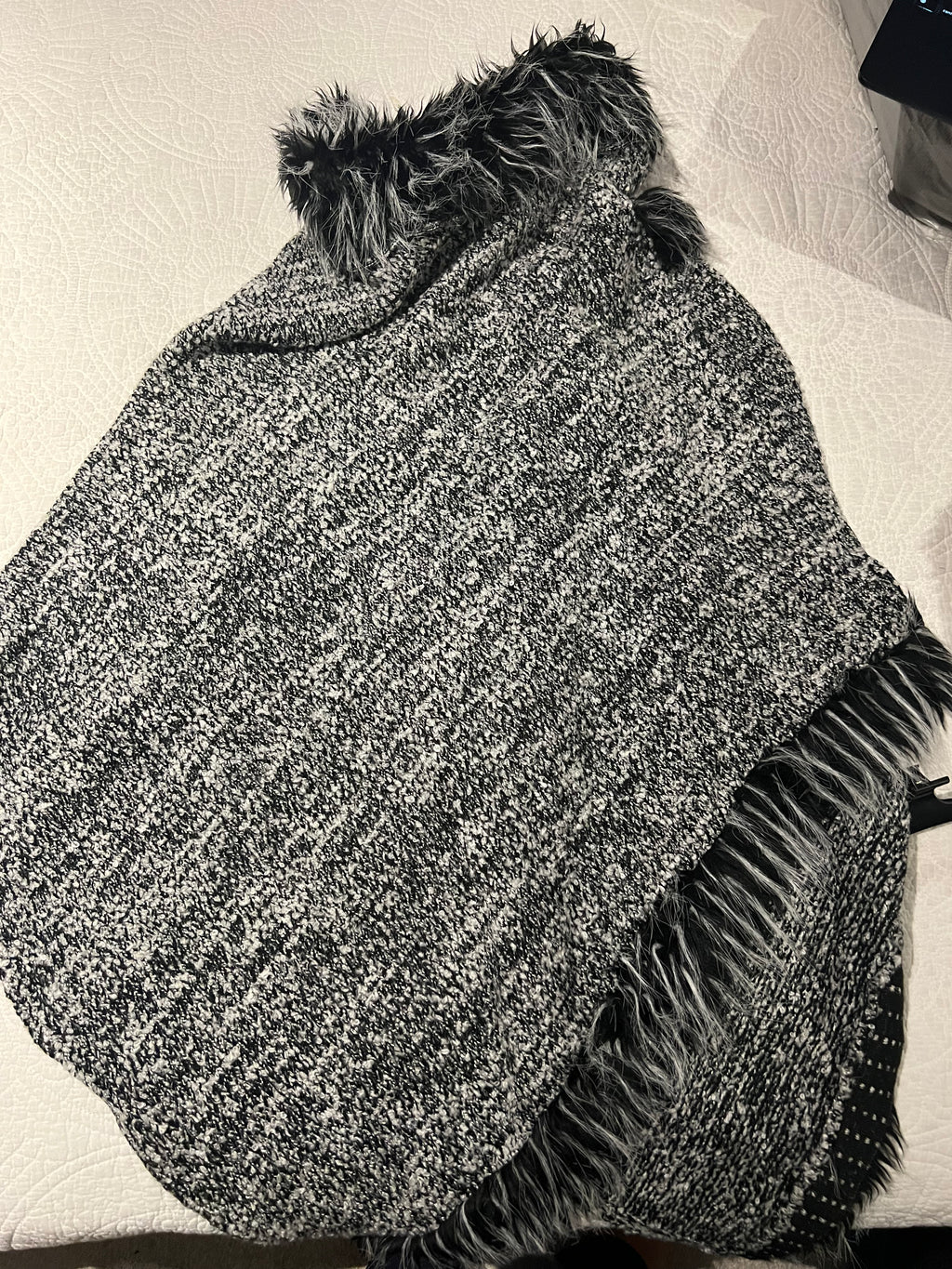 Grey shawl