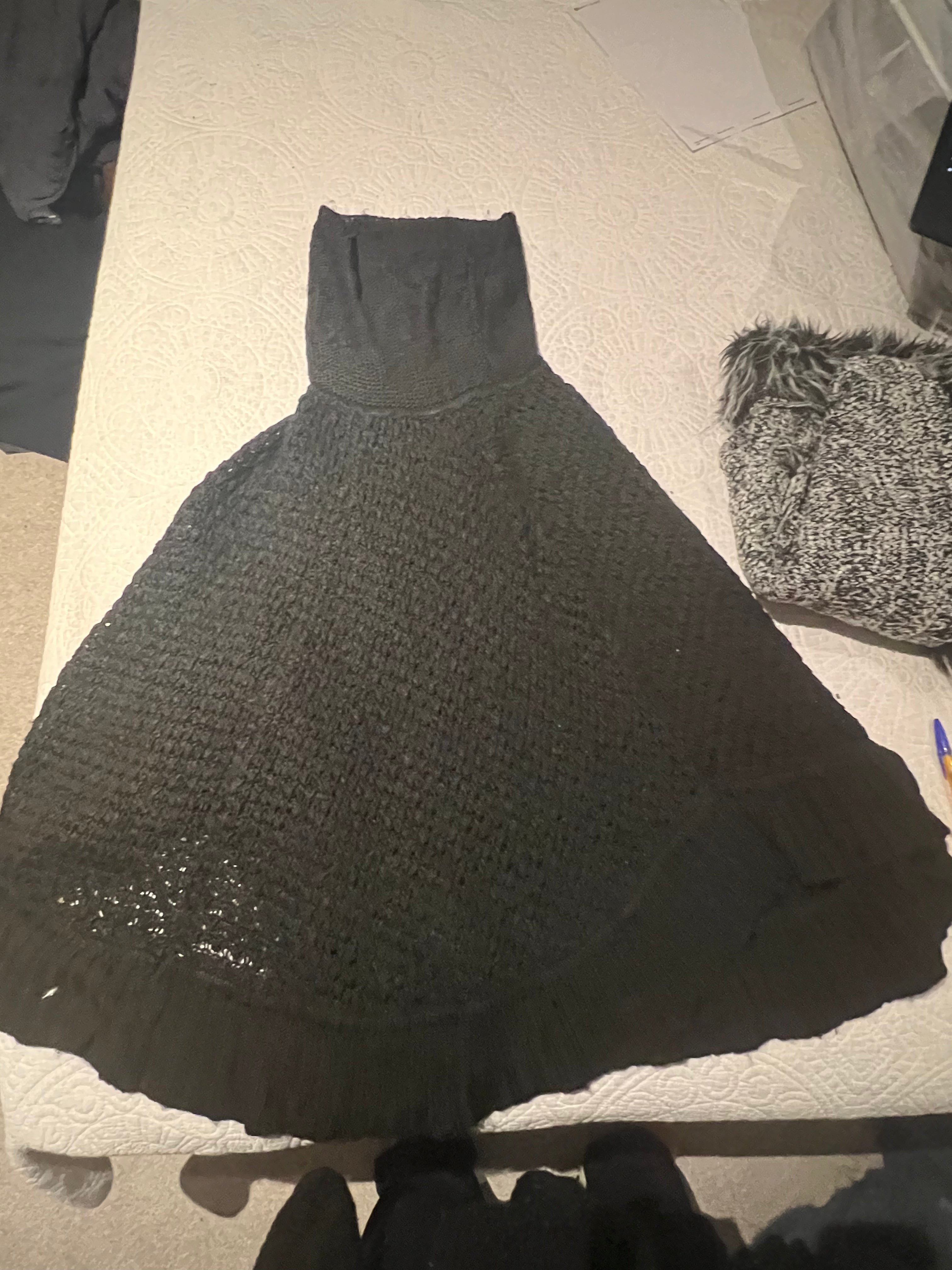 Black shawl