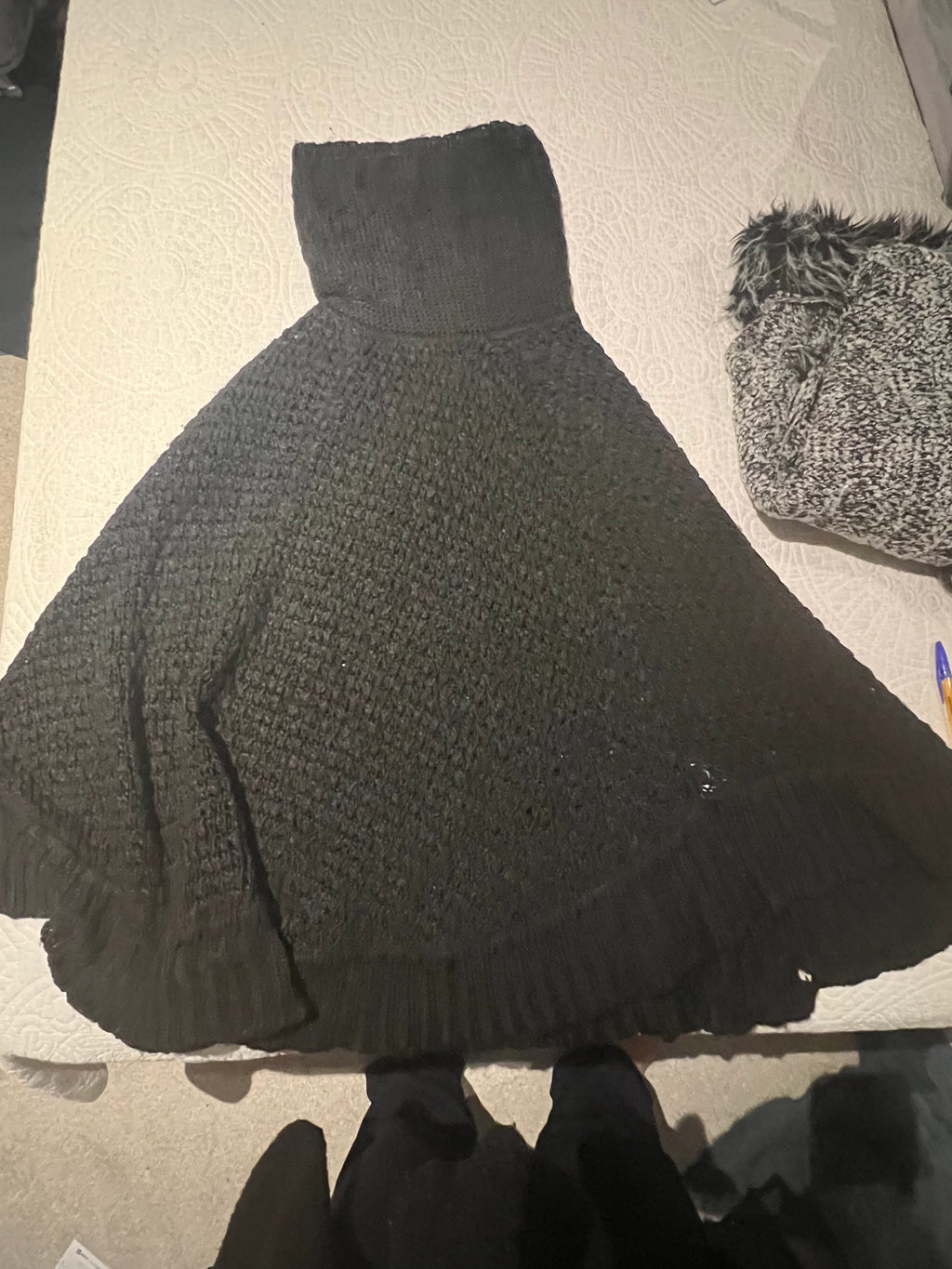 Black shawl