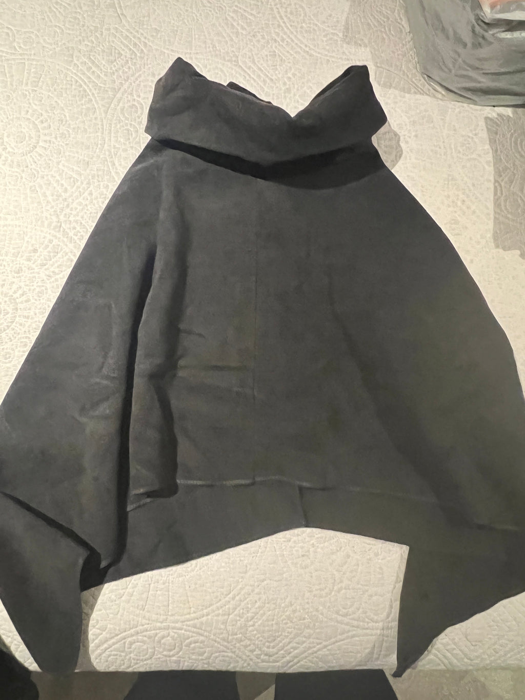Black shawl