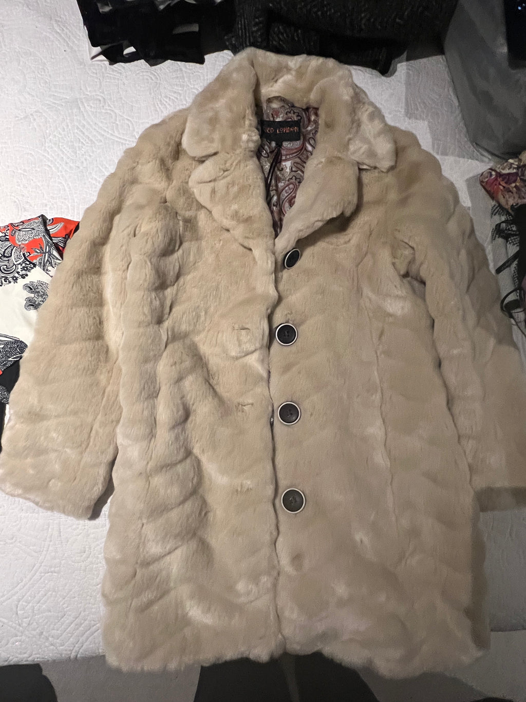 Cream faux fur