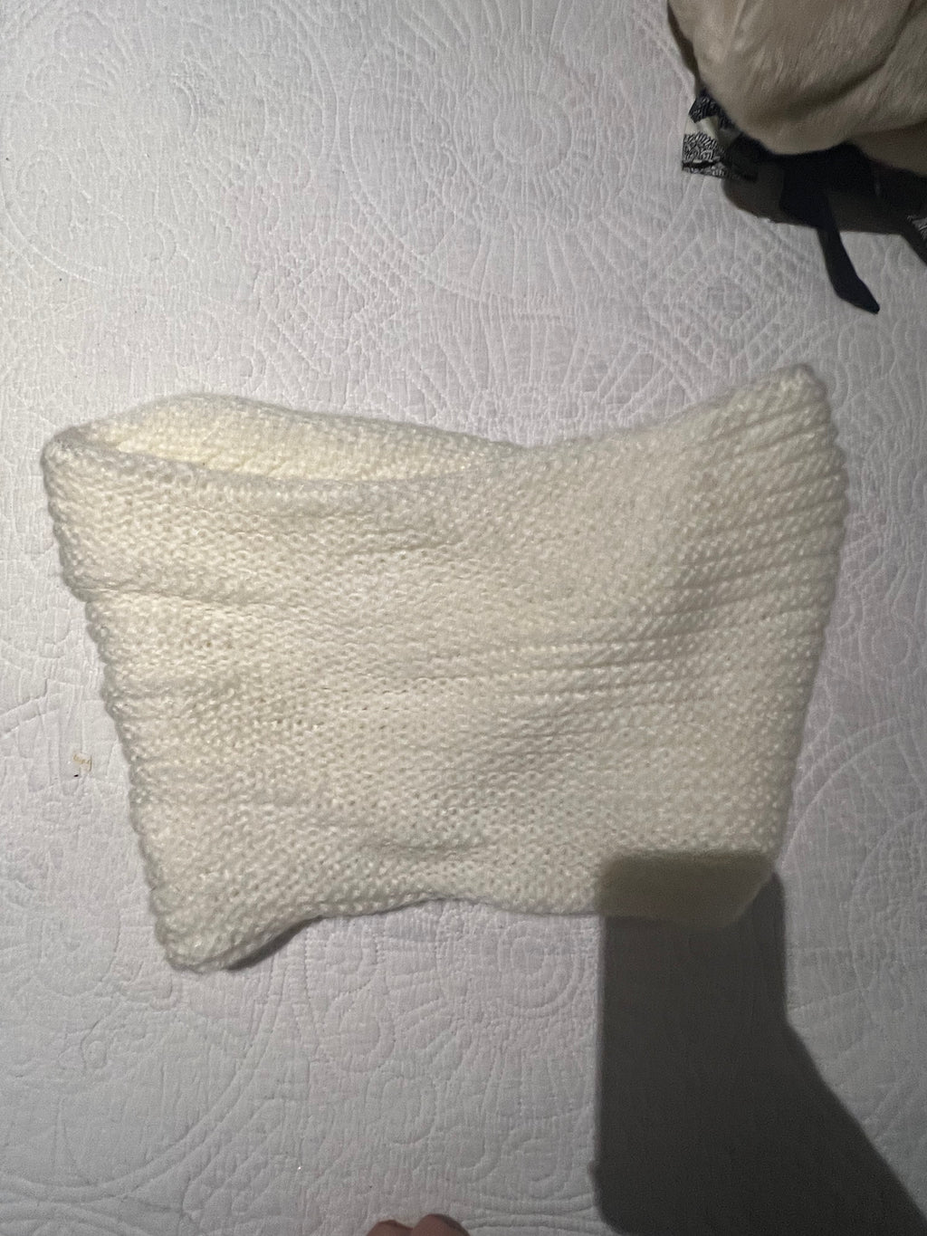 Cream knitted neck warmer