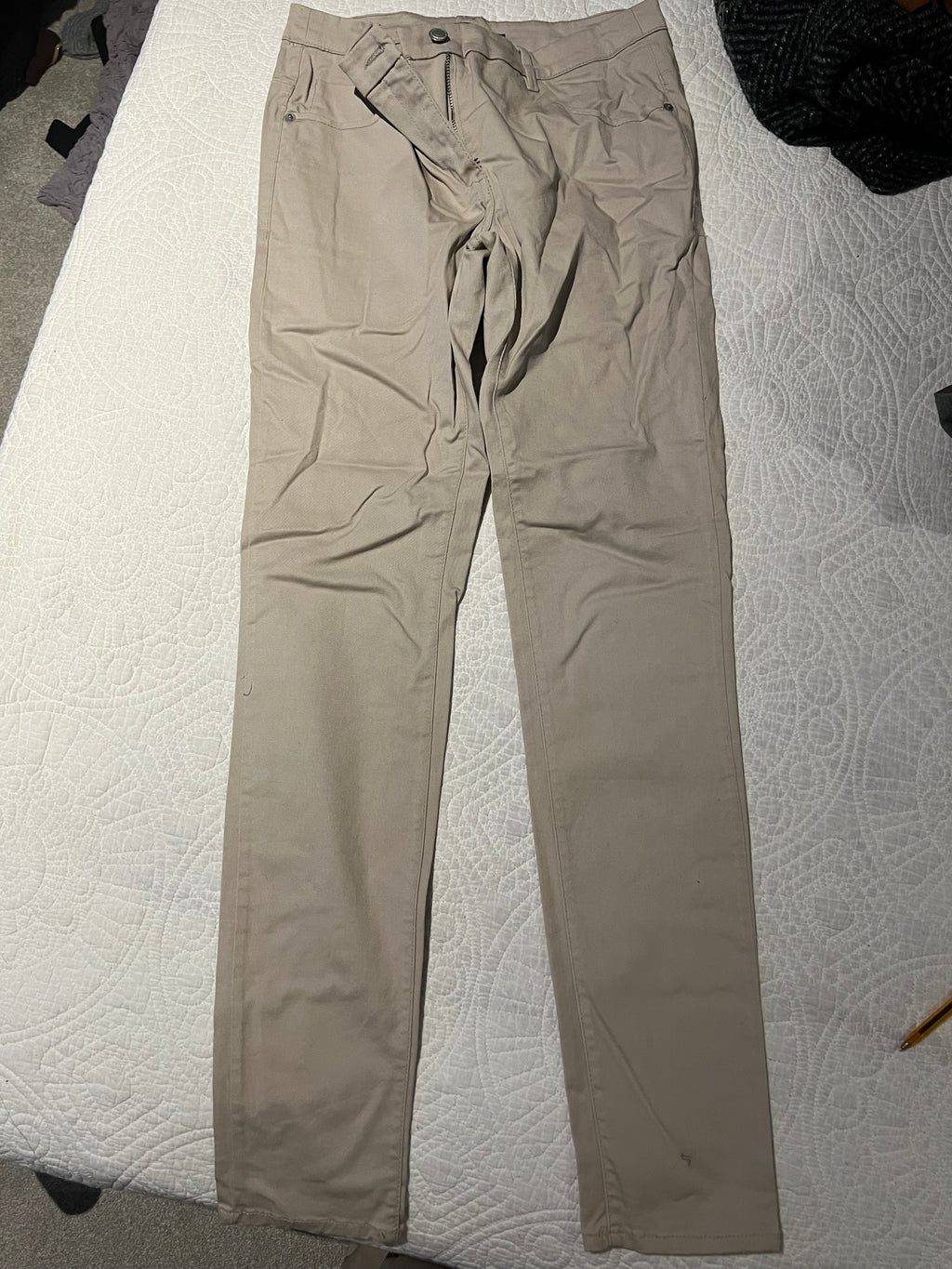 Beige skinny jeans