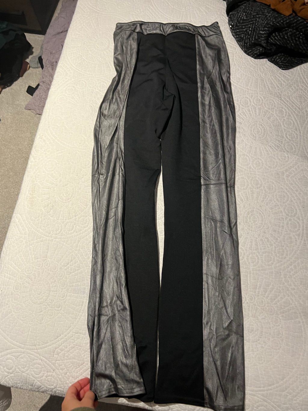 Black jeggings