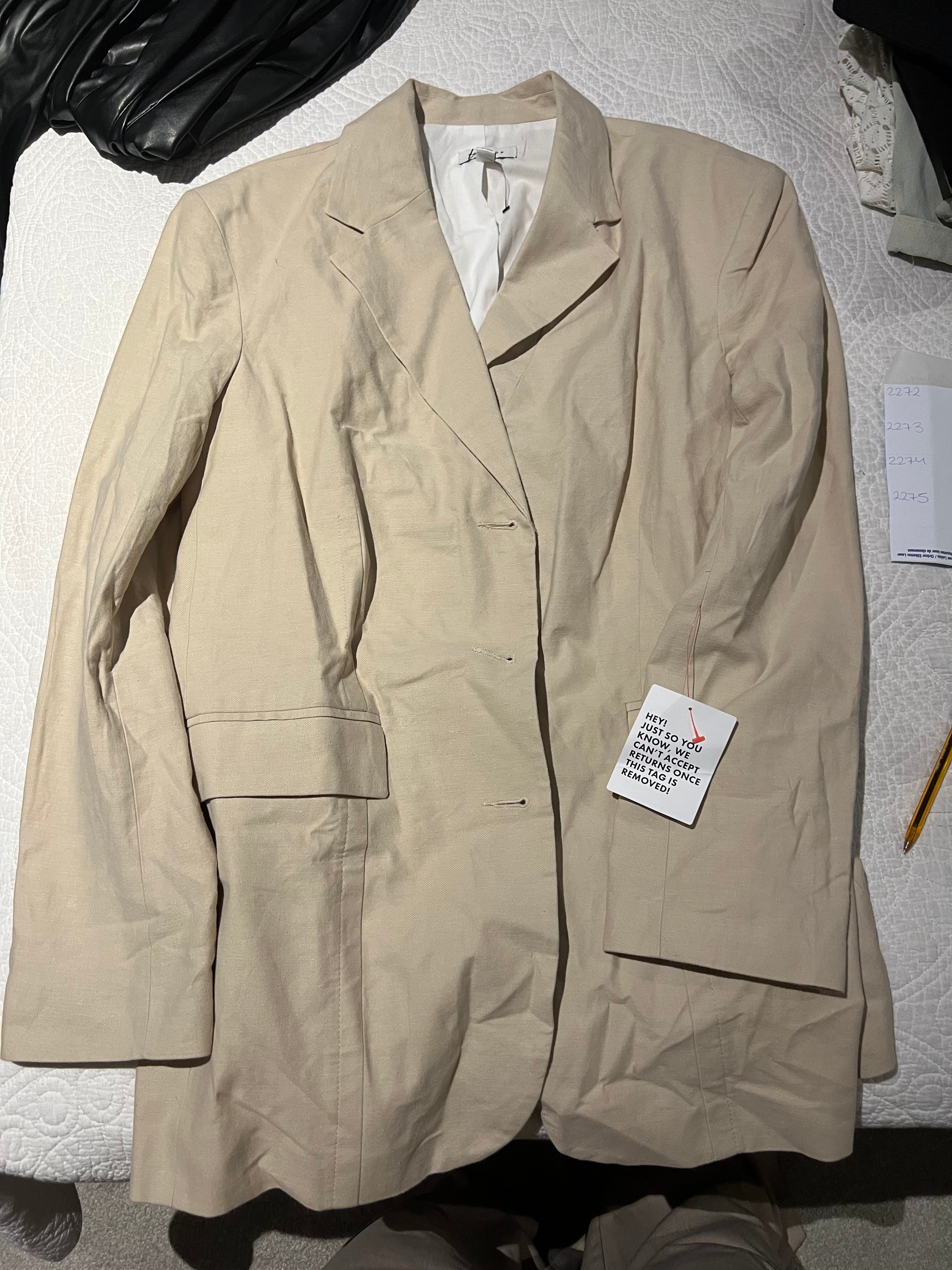 Beige blazer (Tall)