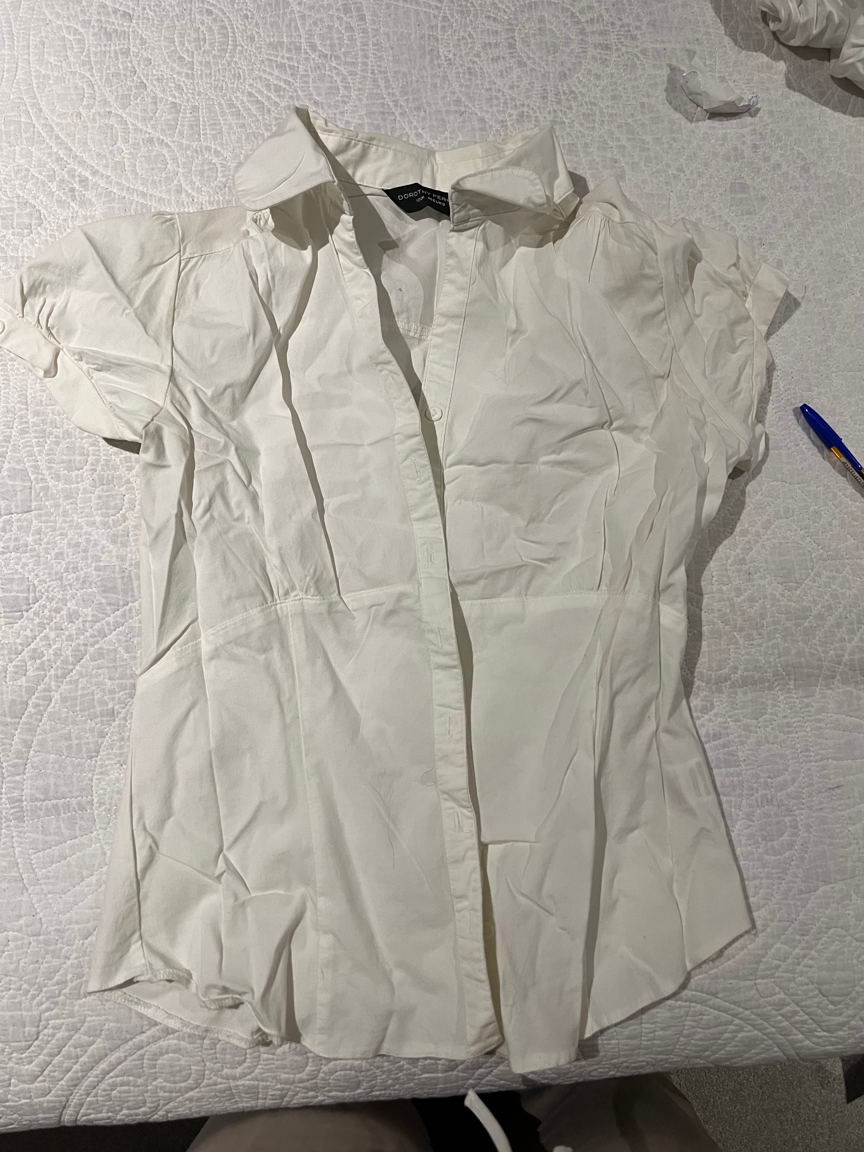White short sleeve shirt