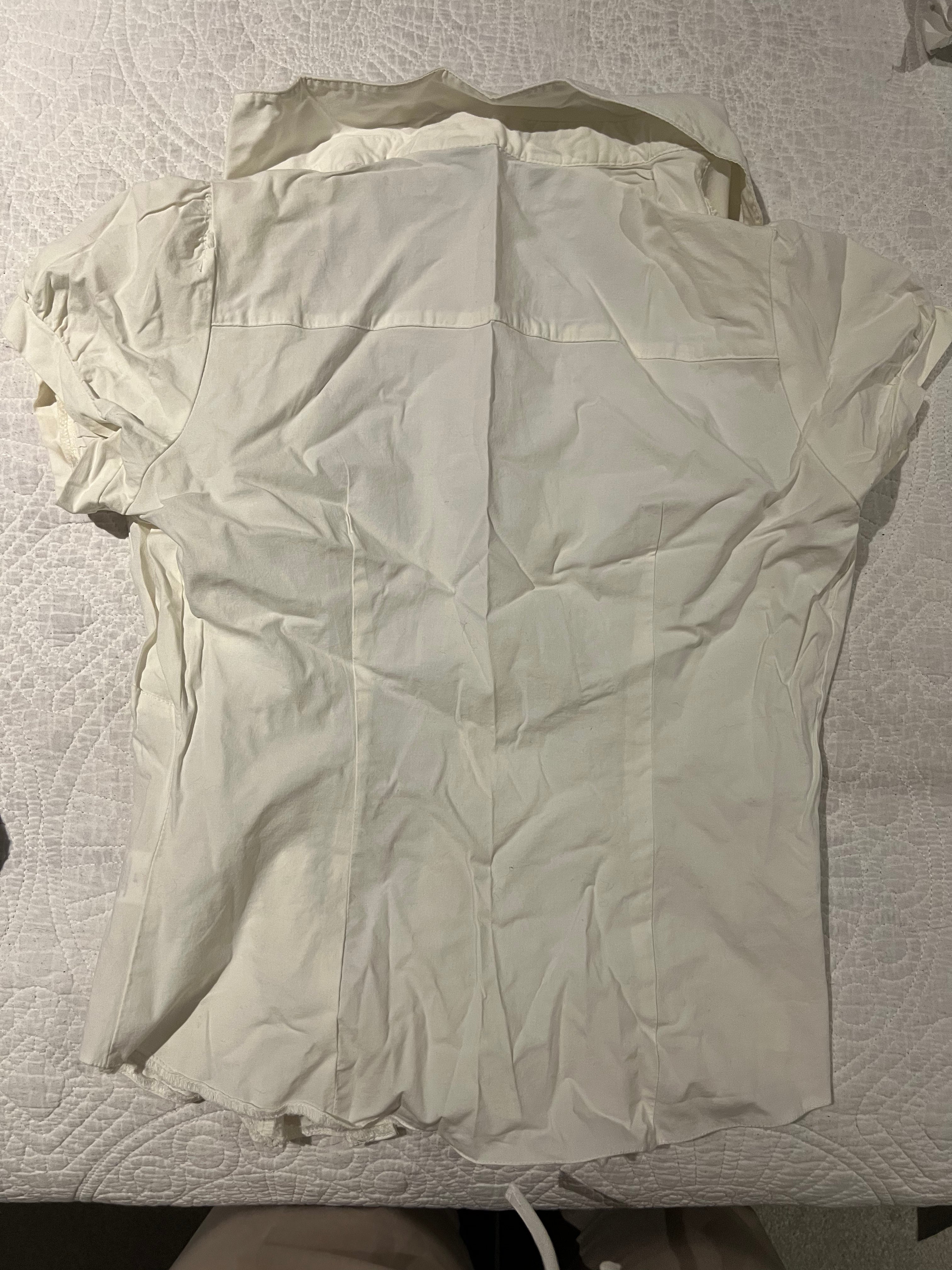 White short sleeve shirt