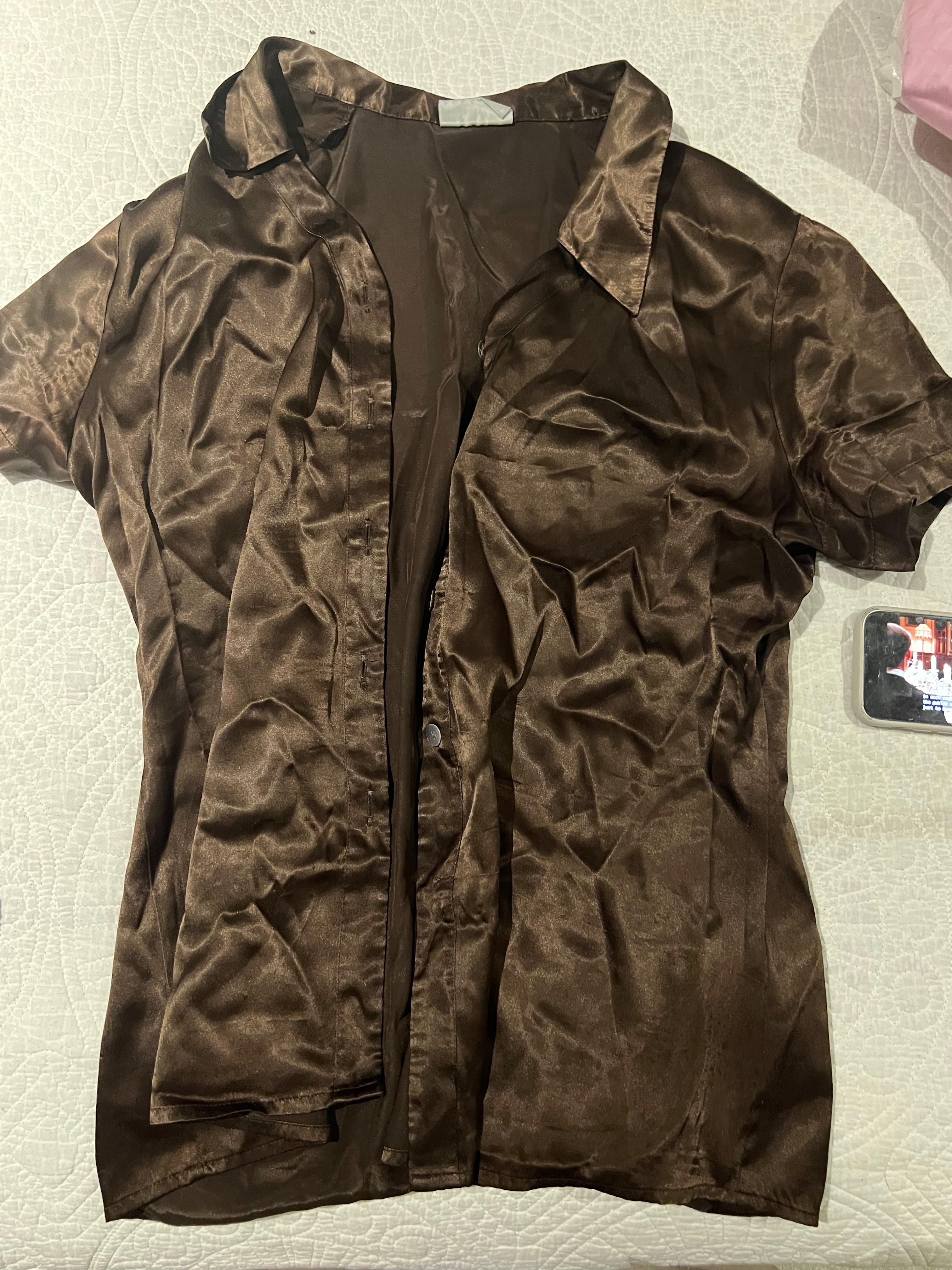 Brown short sleeve shirt