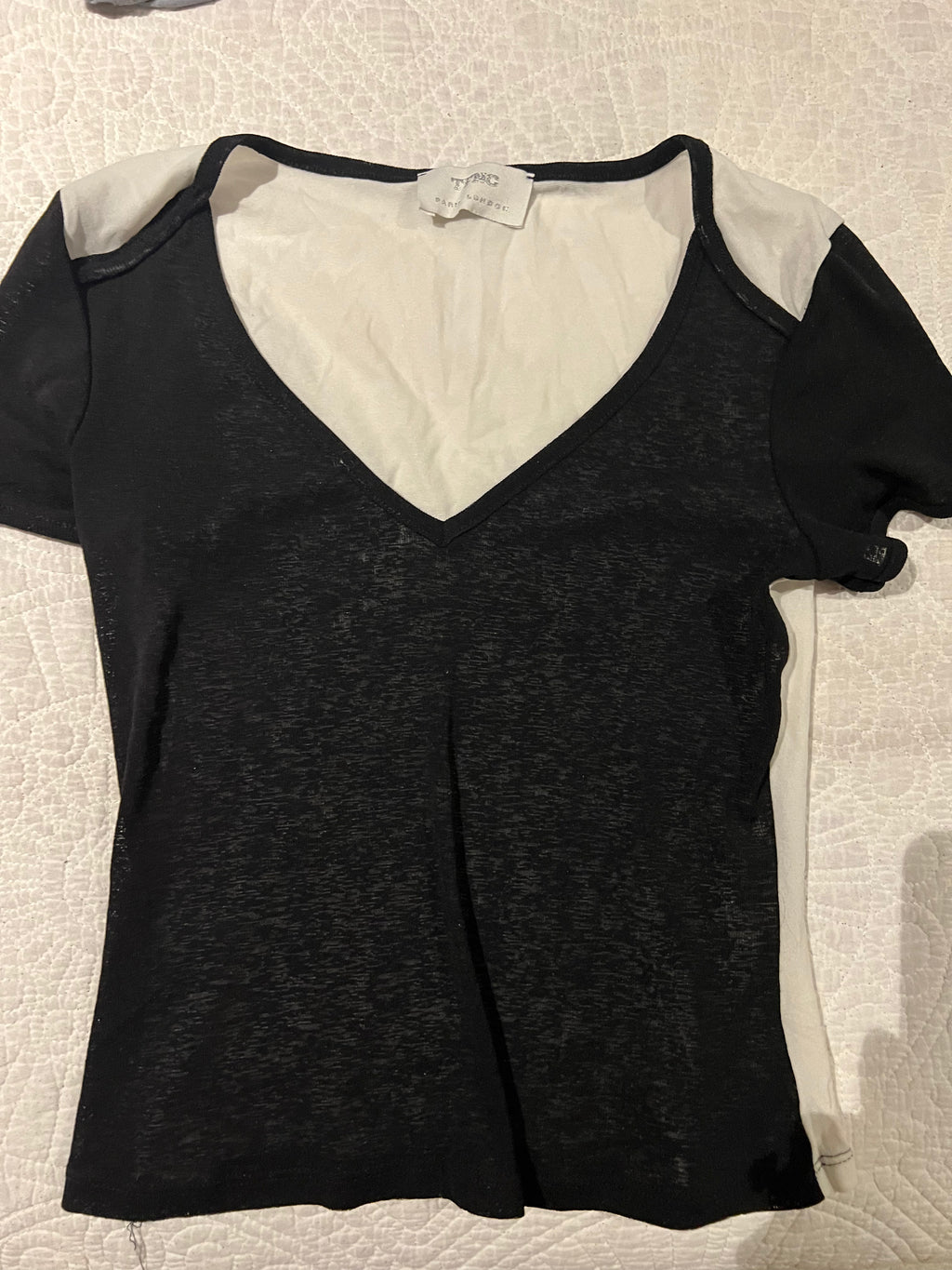 Black/white short sleeve top