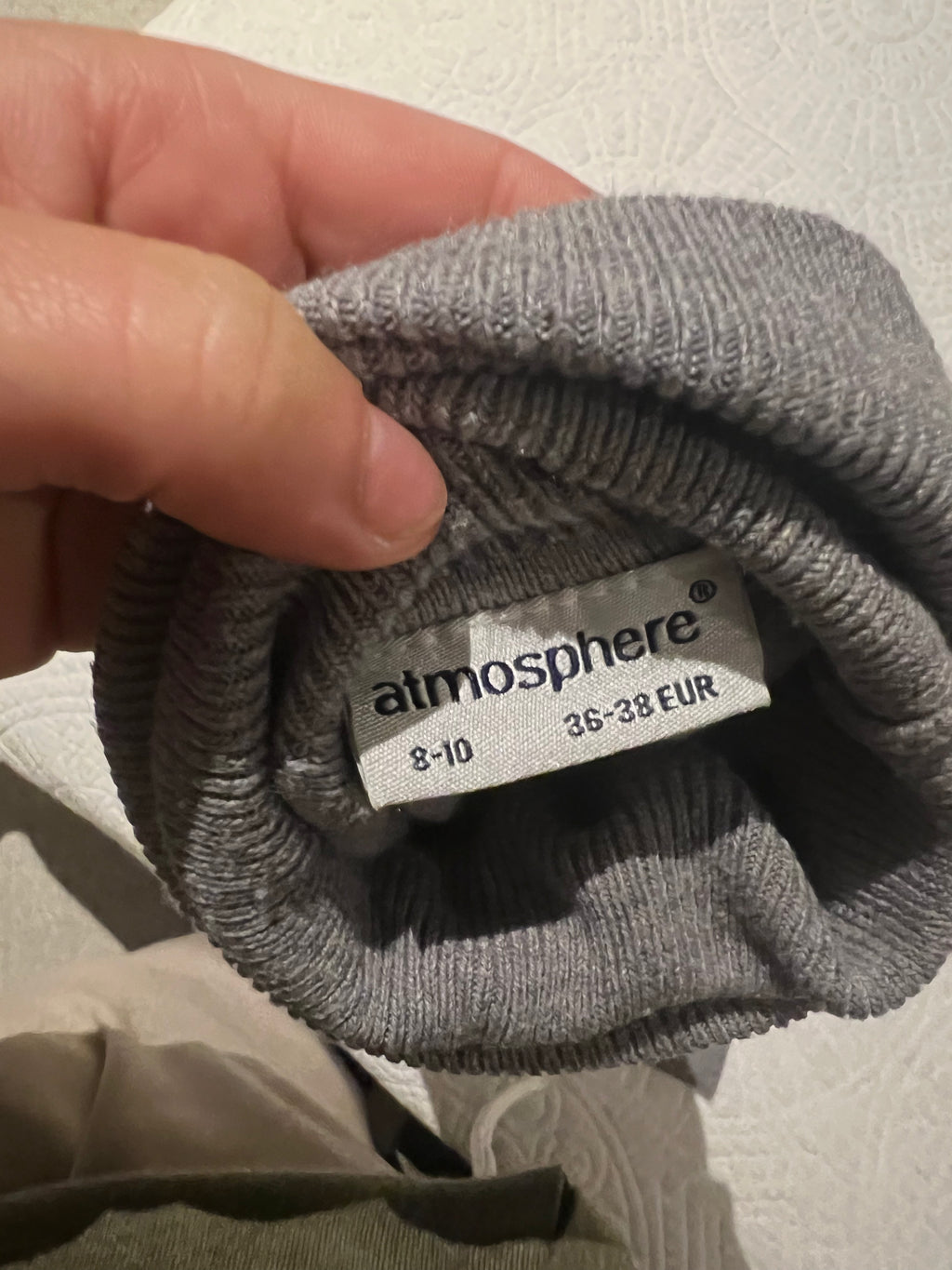 Grey long sleeve jumper