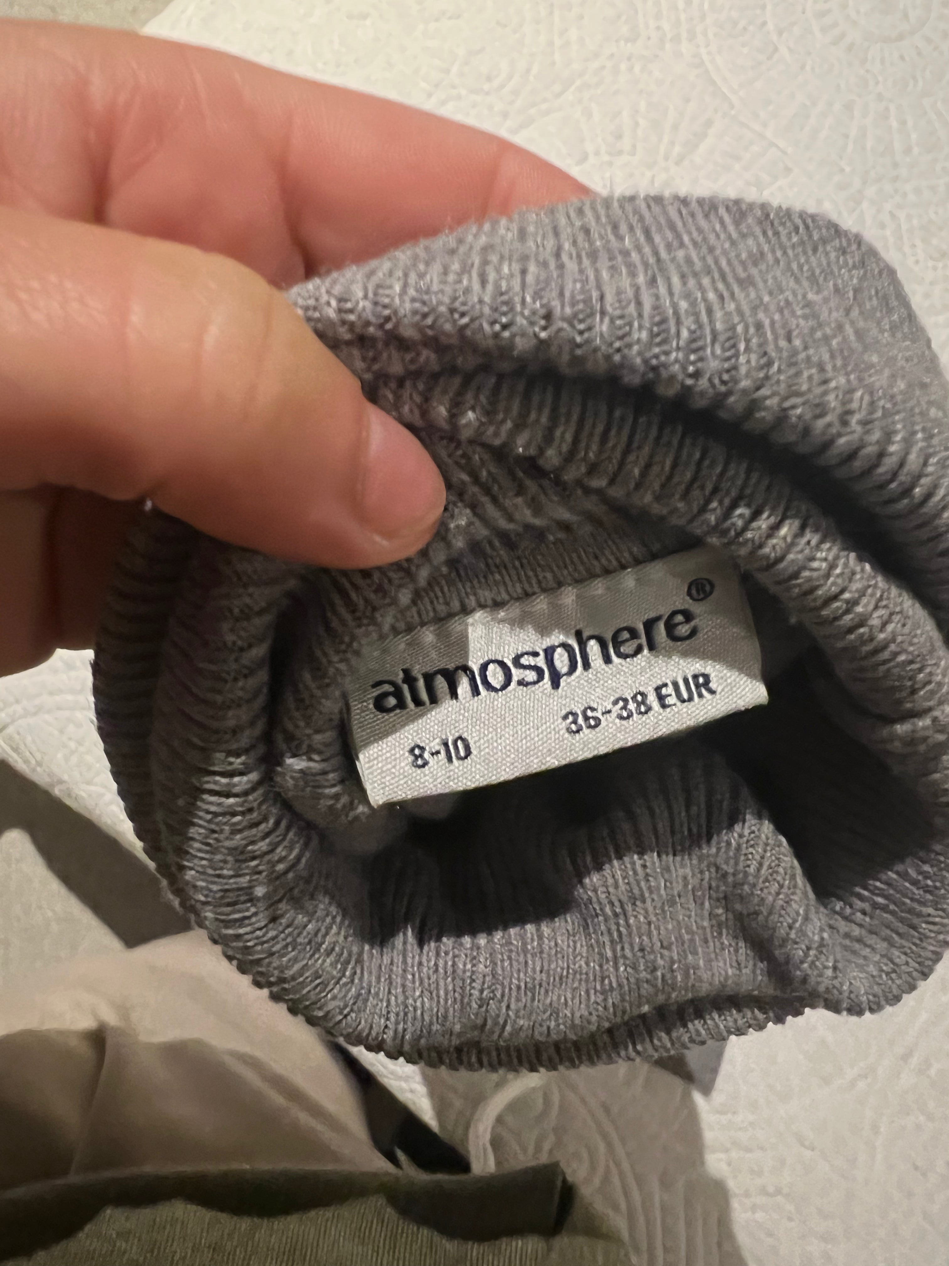 Grey long sleeve jumper