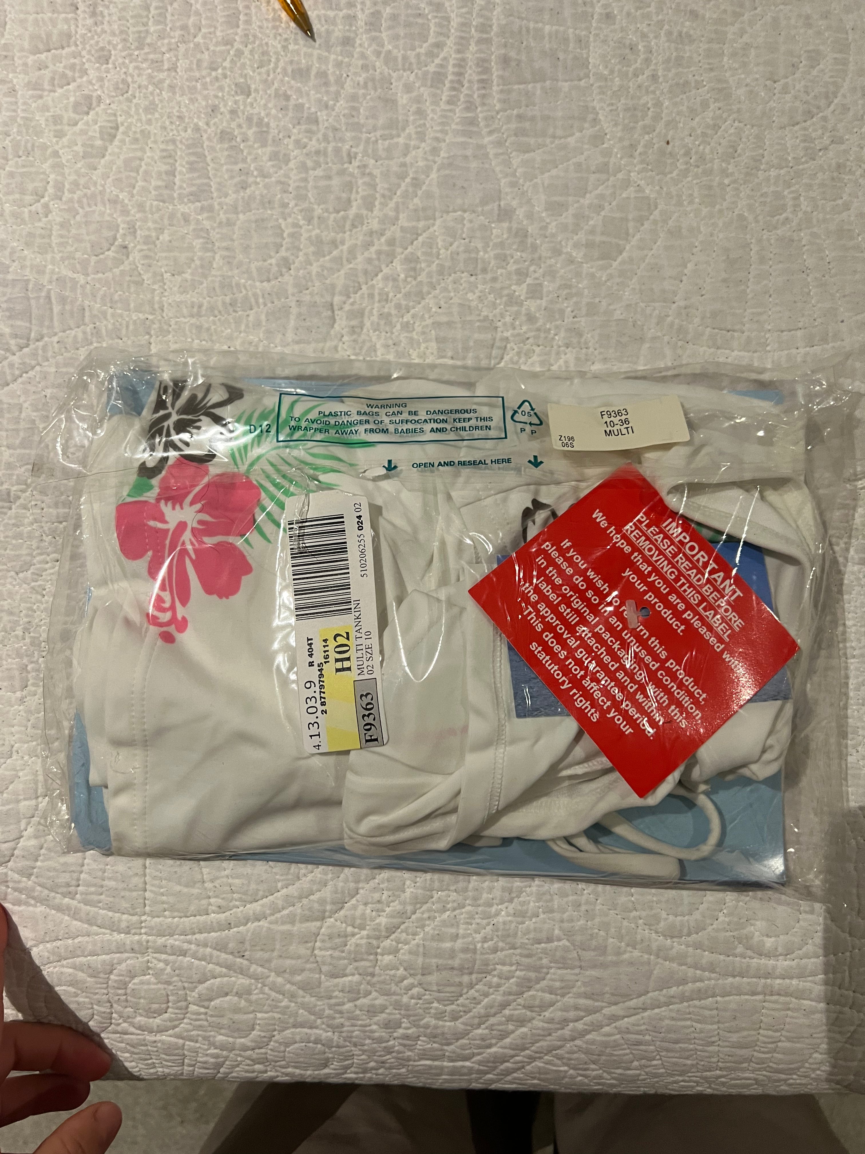 White co ord with flowers