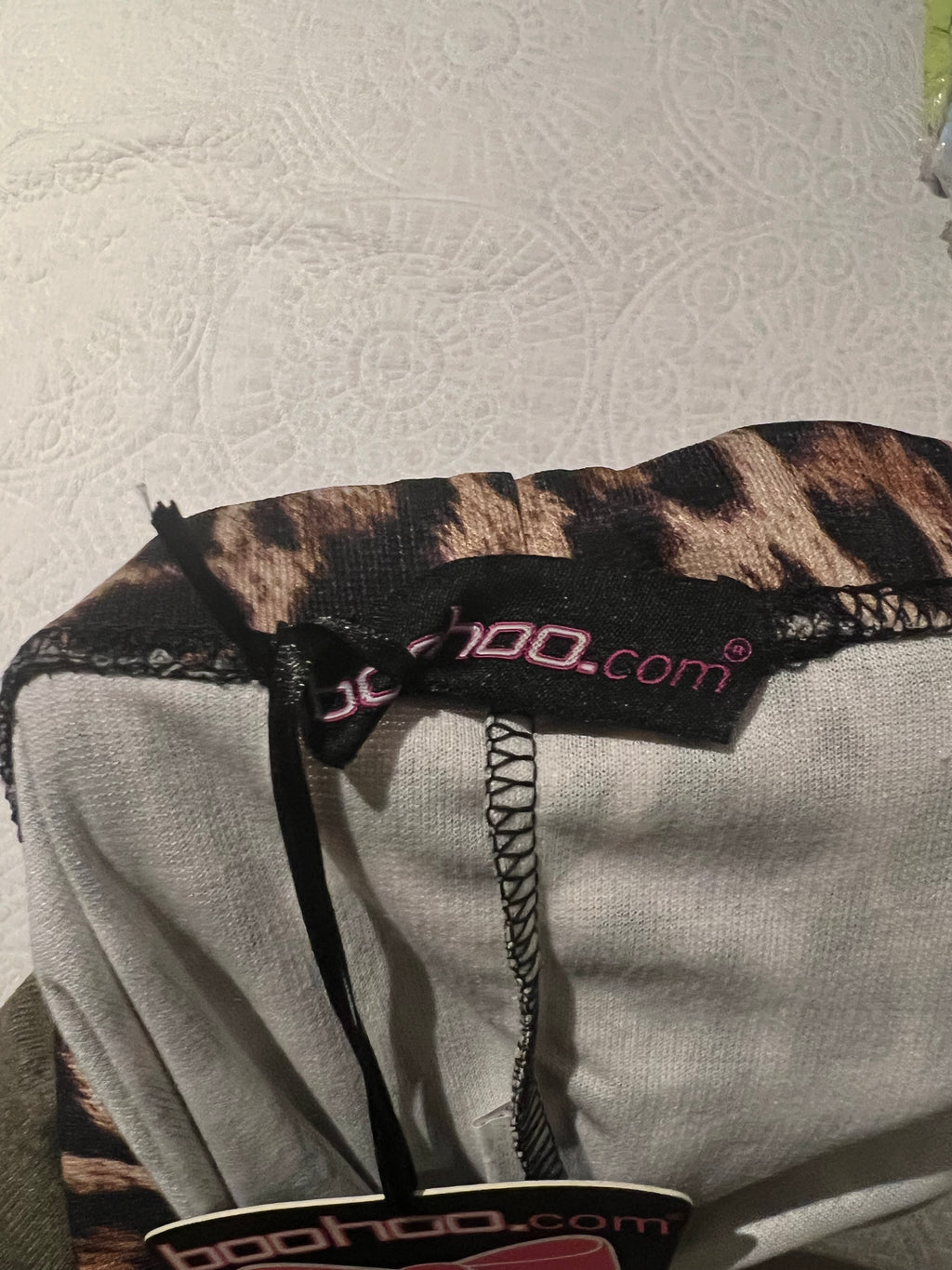Leopard print leggings