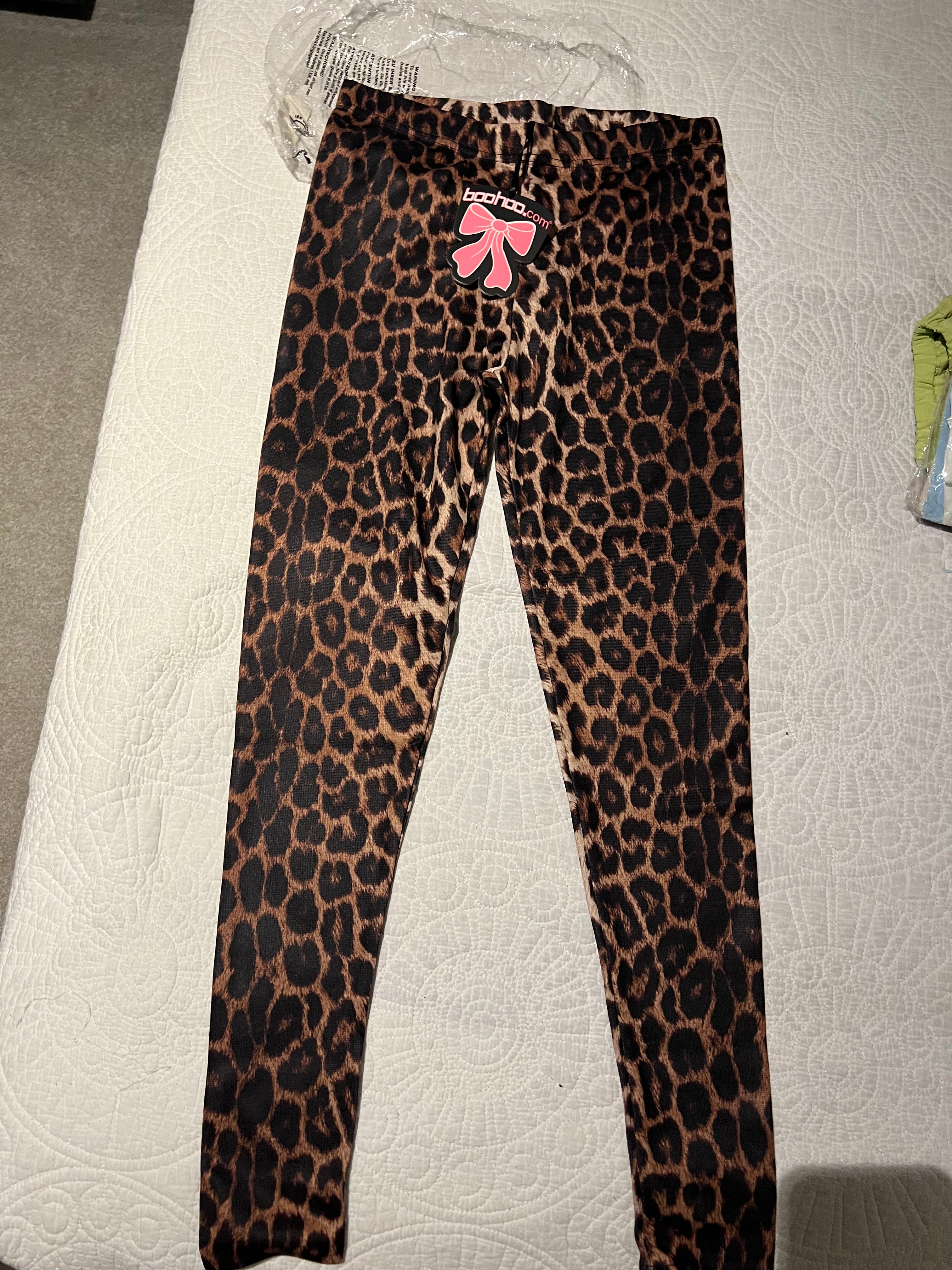 Leopard print leggings