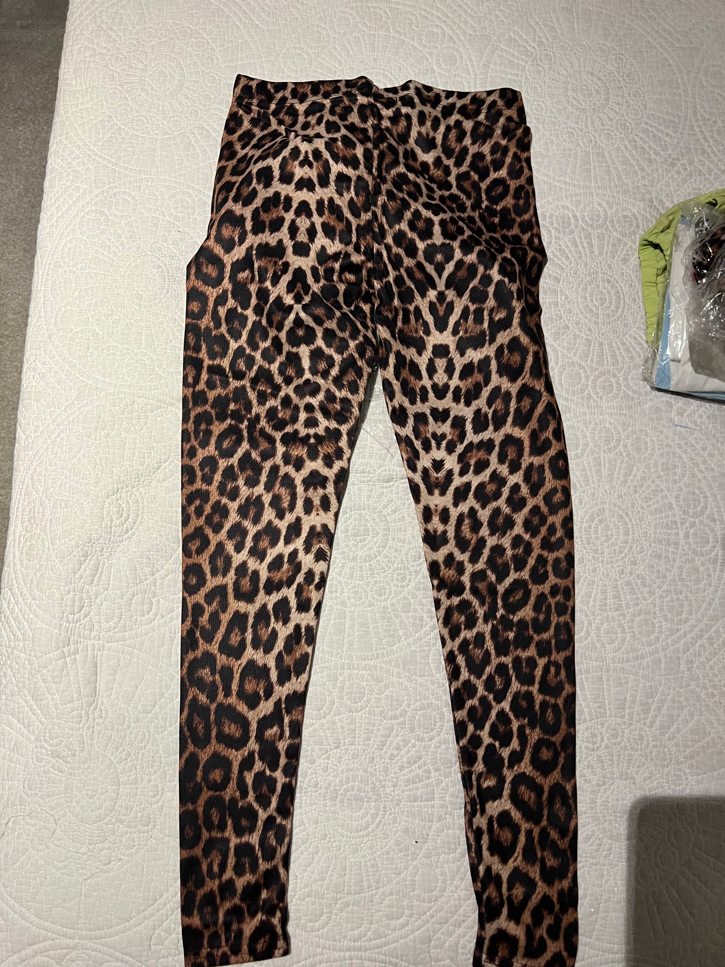 Leopard print leggings