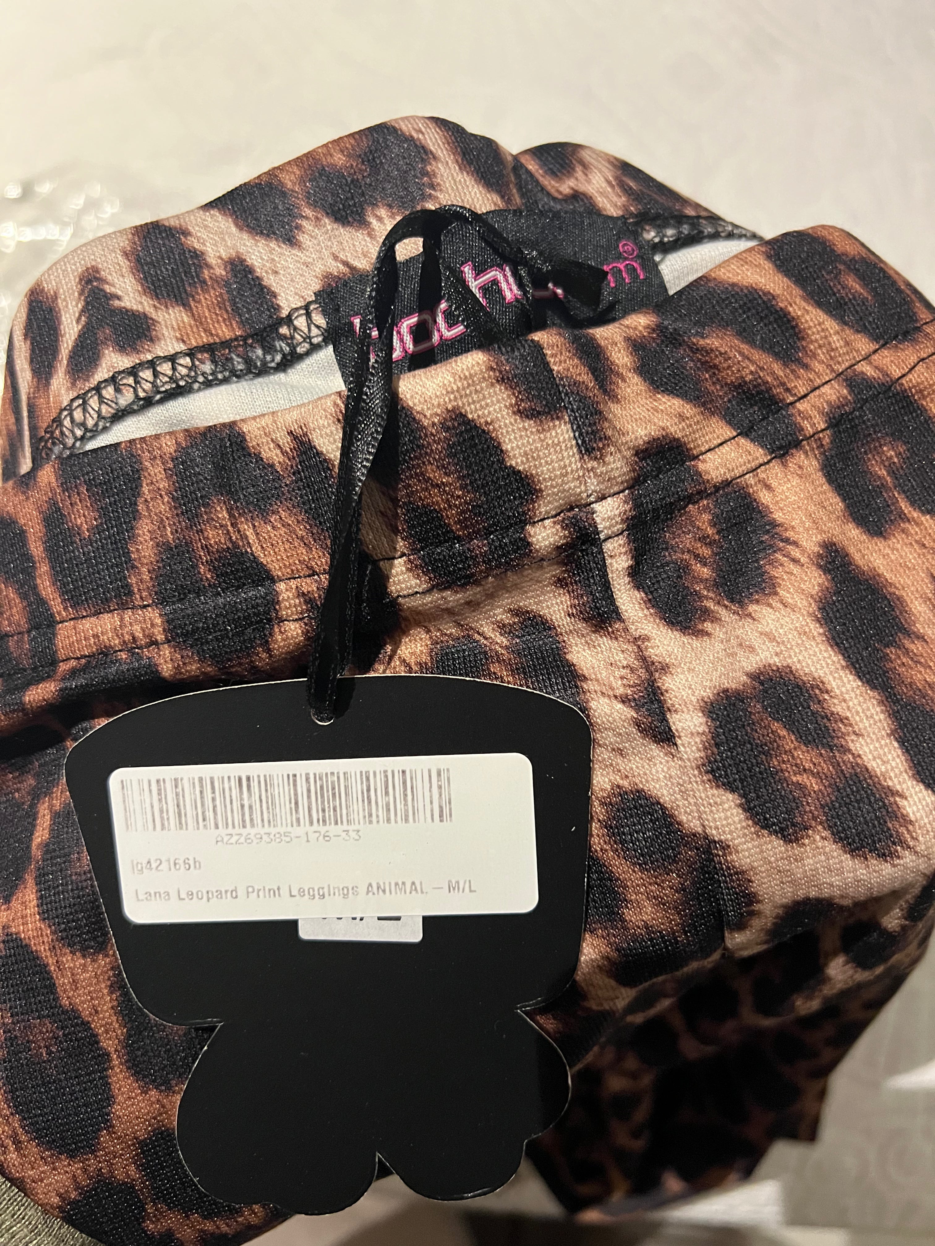 Leopard print leggings