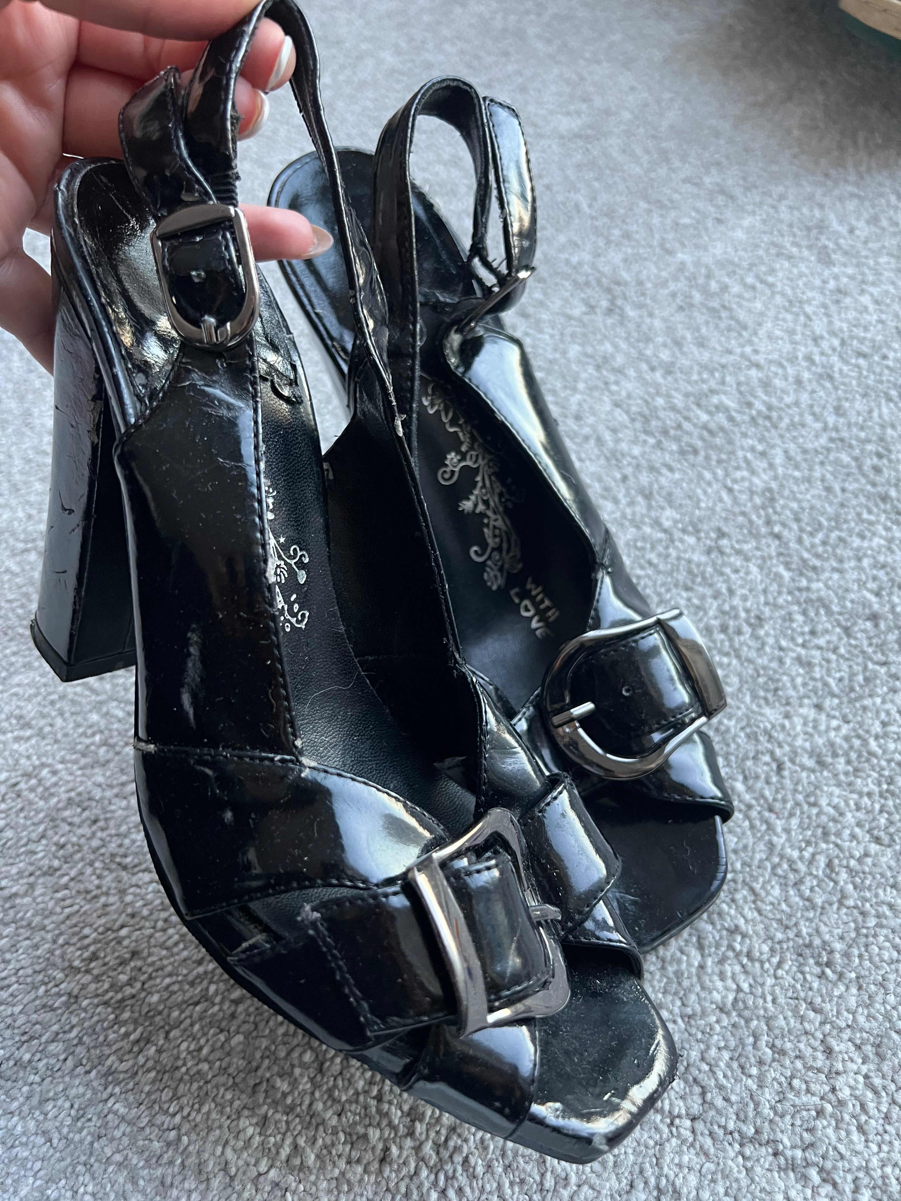 Black heels with buckle