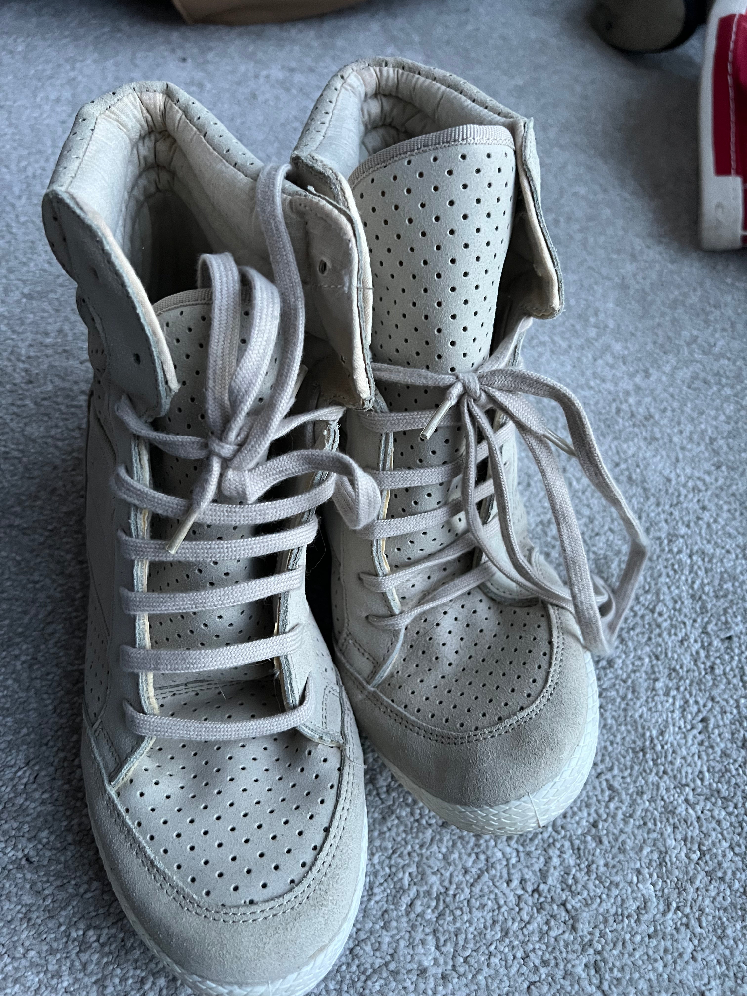 Cream wedge sneakers