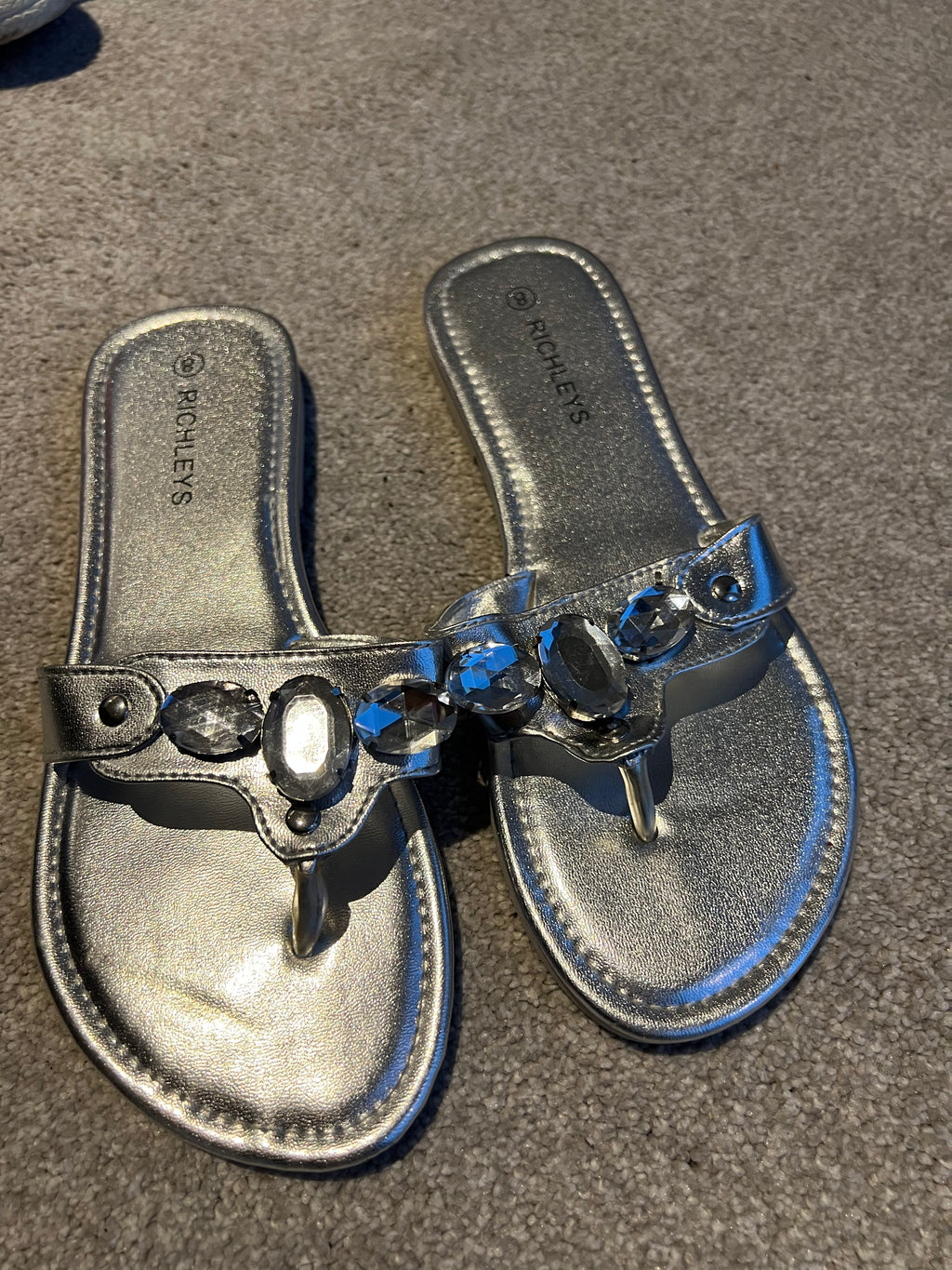 Silver jewel flip flops