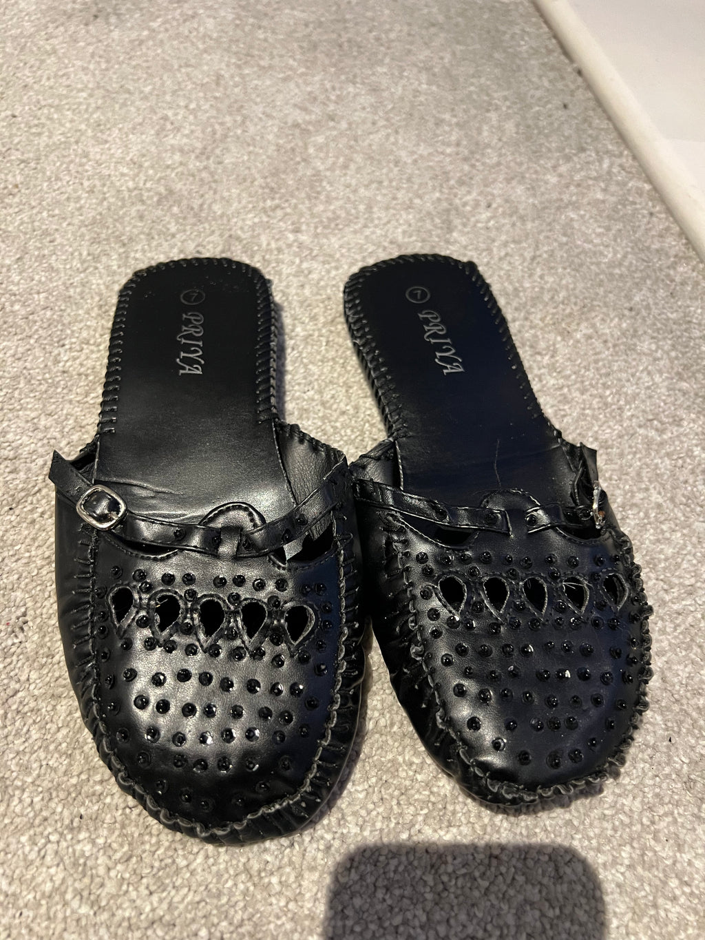 Black diamonte flats