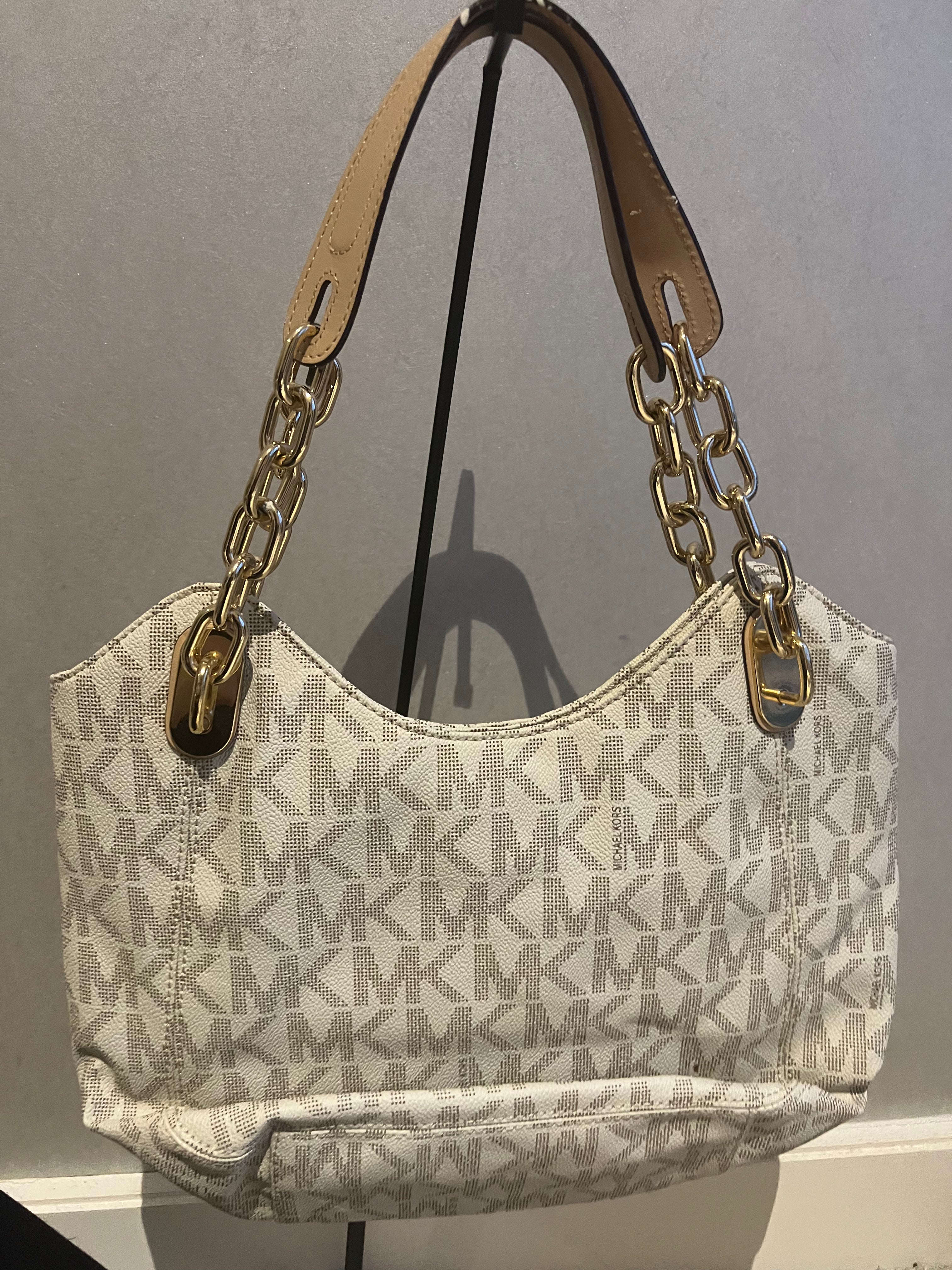 Michael Kors cream hand bag