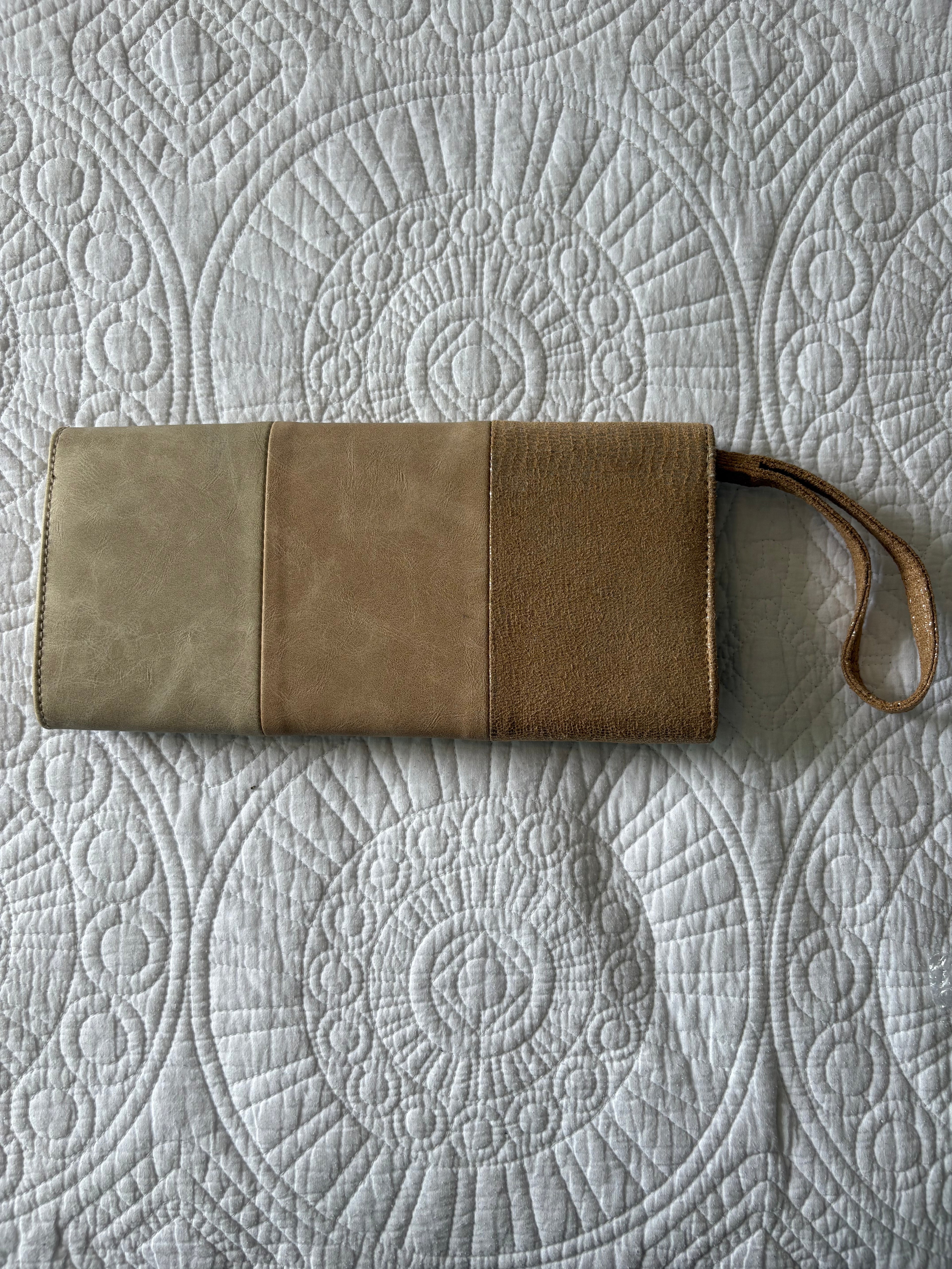 Beige / Gold detail clutch bag with strap