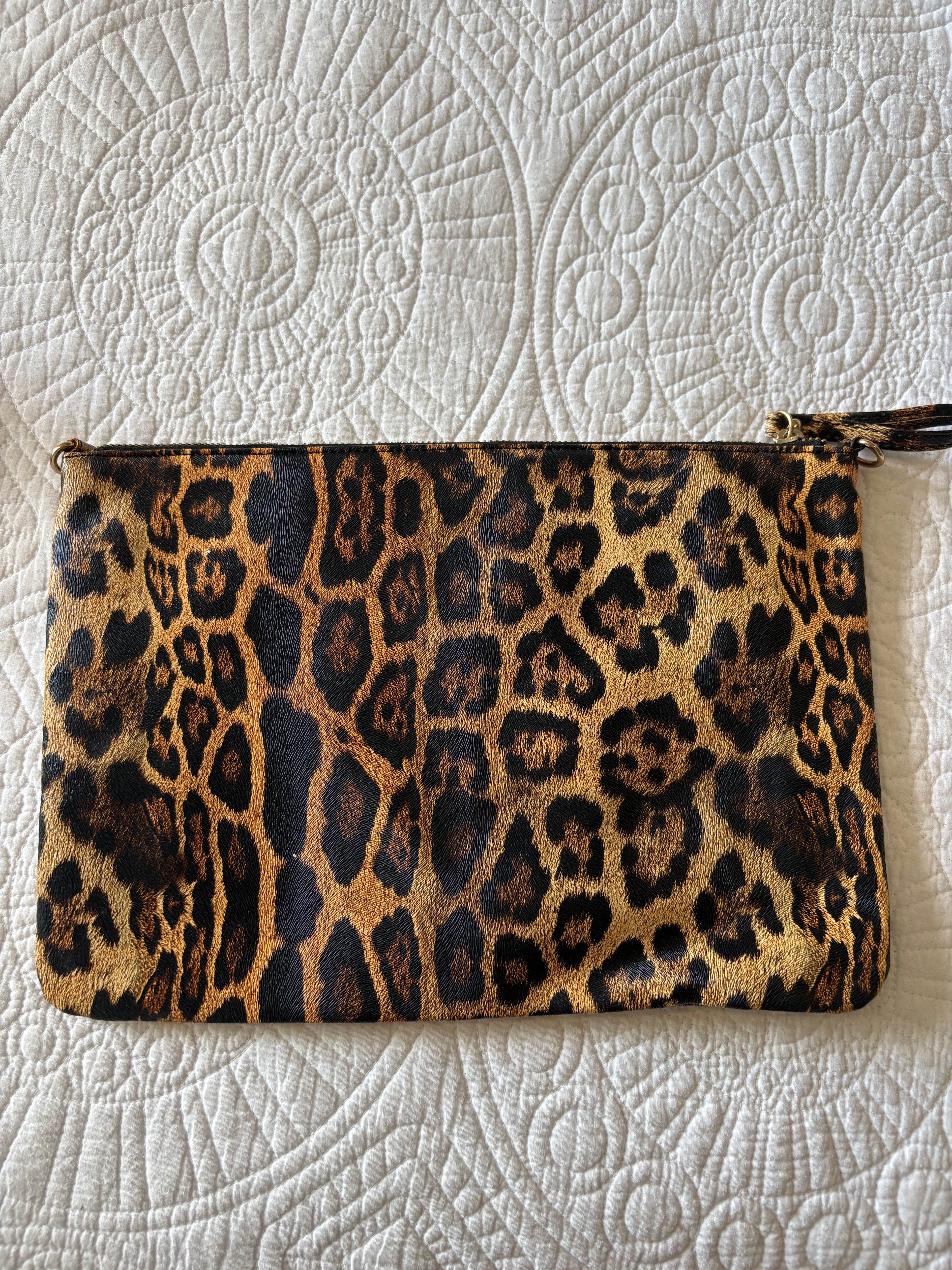 Leapord print / textured clutch bag, adjustable (clutch or strap, strap included)