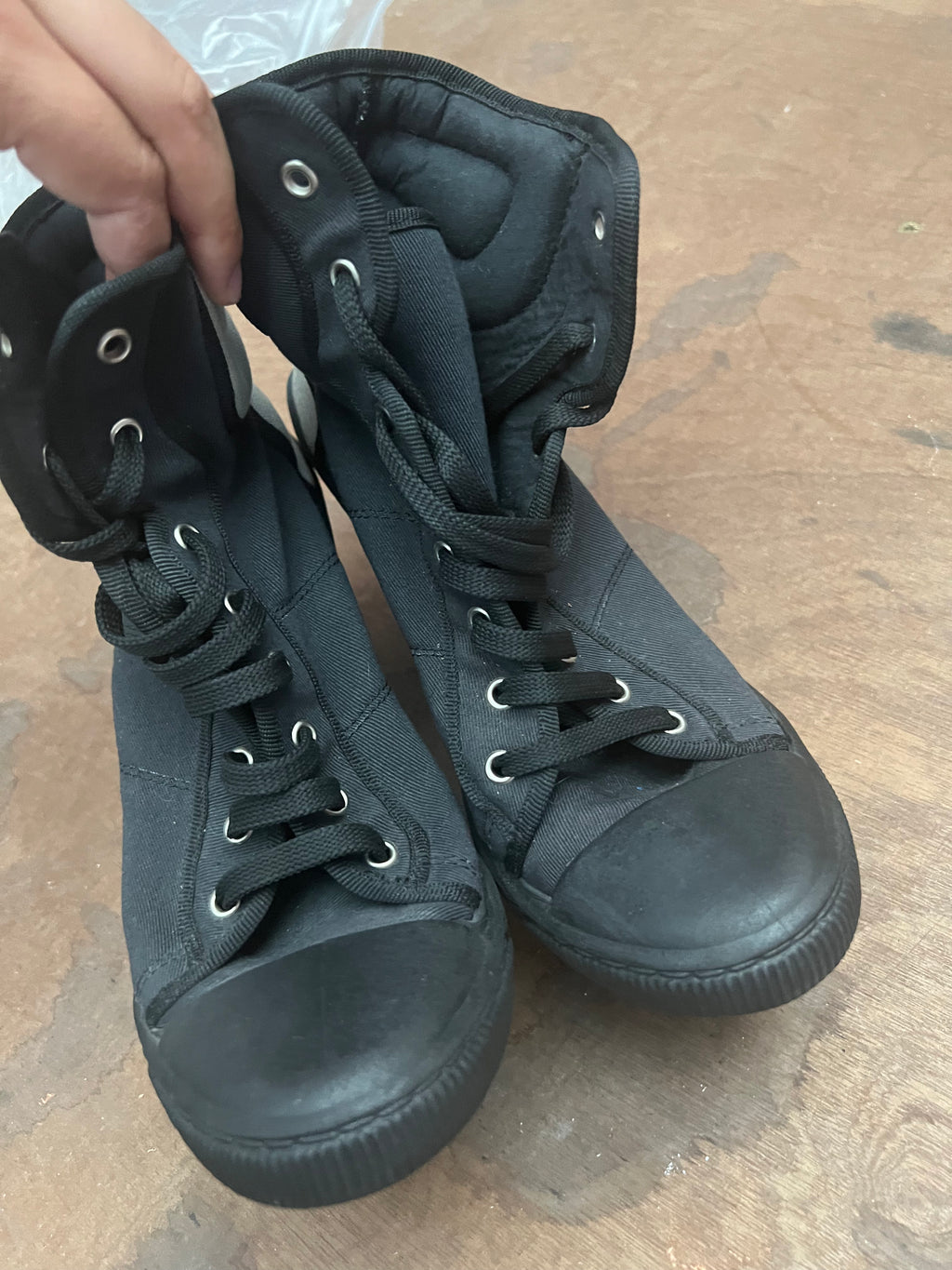 Women’s Grey/Black Platform Lace-Up Ankle Boots